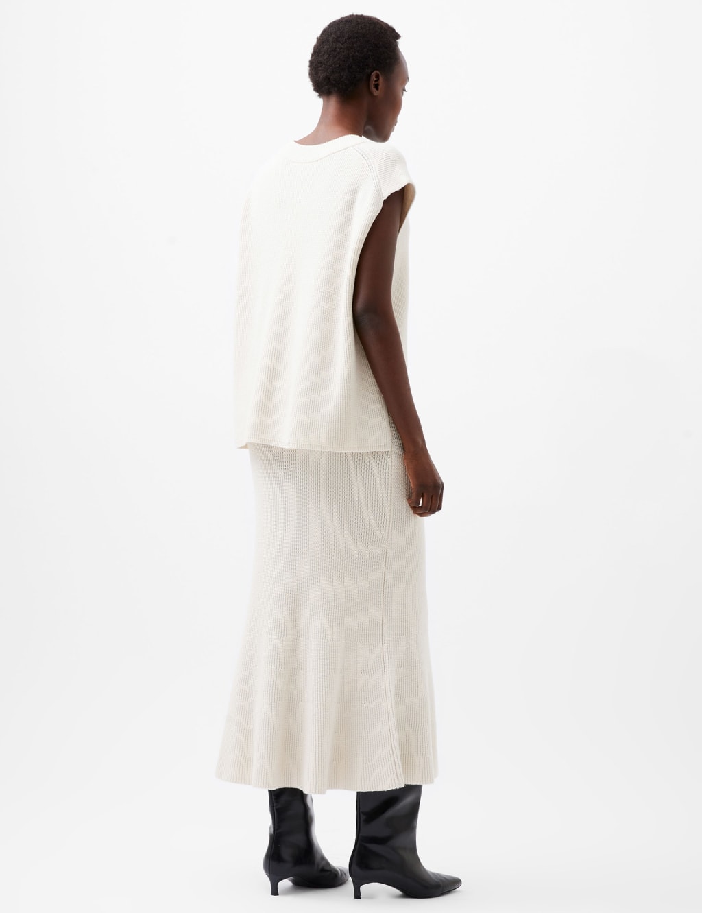 Nariko Rib Vest 3 of 4