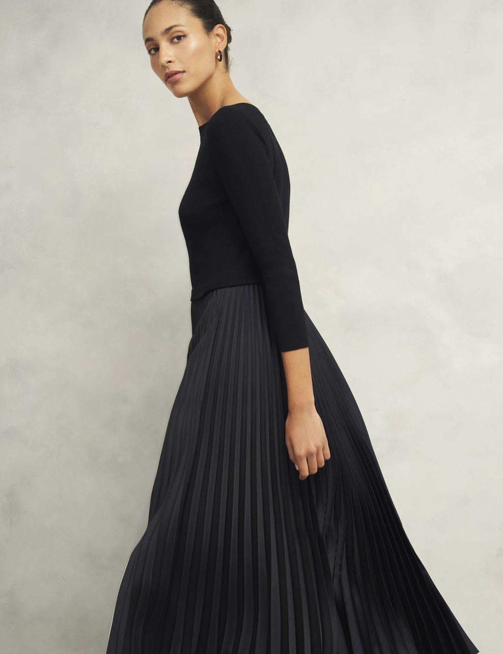Knitted Pleated Midi Dress 4 of 8