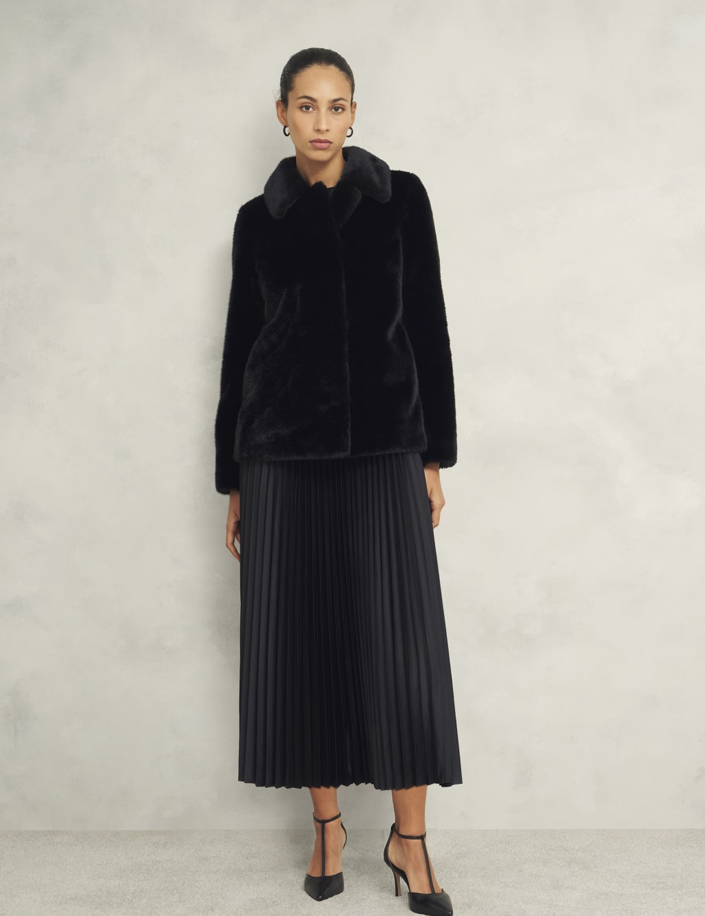 Knitted Pleated Midi Dress 6 of 8