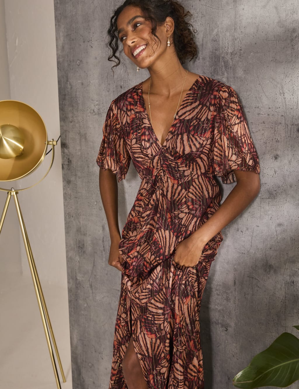 Floral v neck midi dress clearance