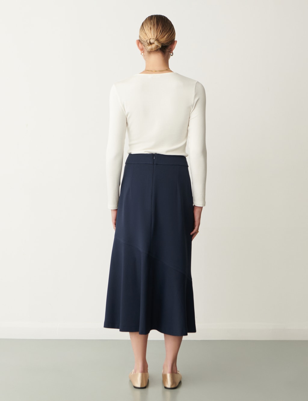 Ponte Jersey Seam Detail Midi A-Line Skirt 3 of 4