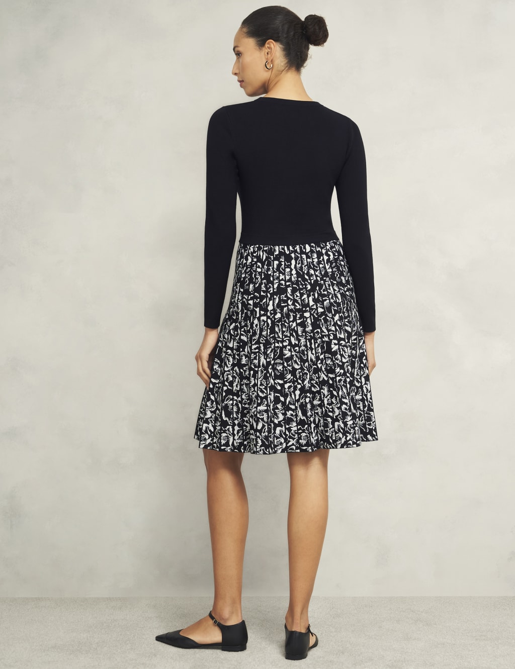 Floral Knee Length Jumper Dress 4 of 8