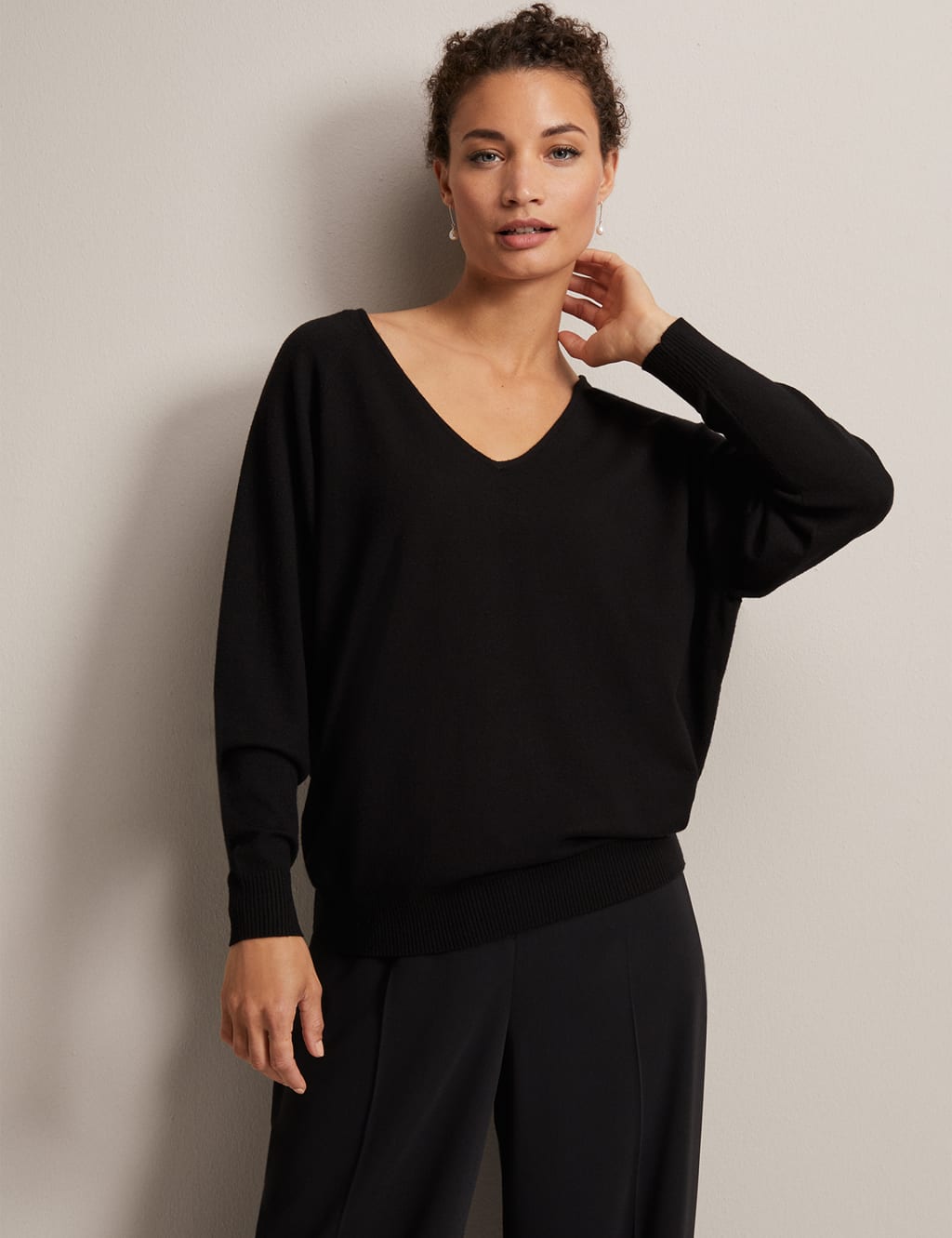 V-Neck Relaxed Jumper 1 of 6