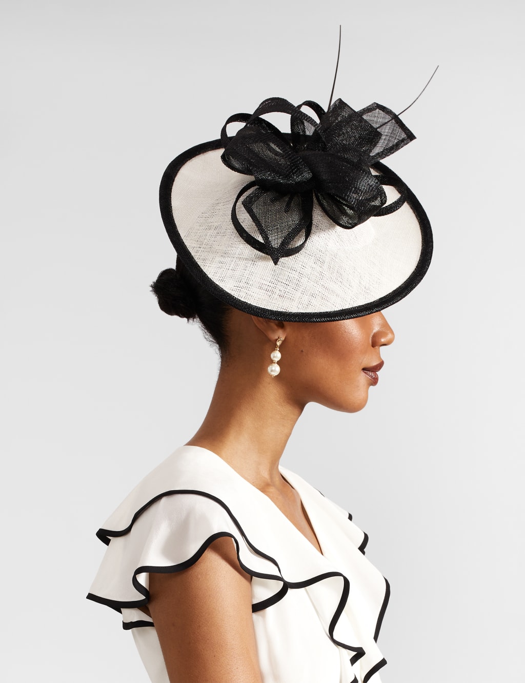 Textured Bow Fascinator 4 of 5