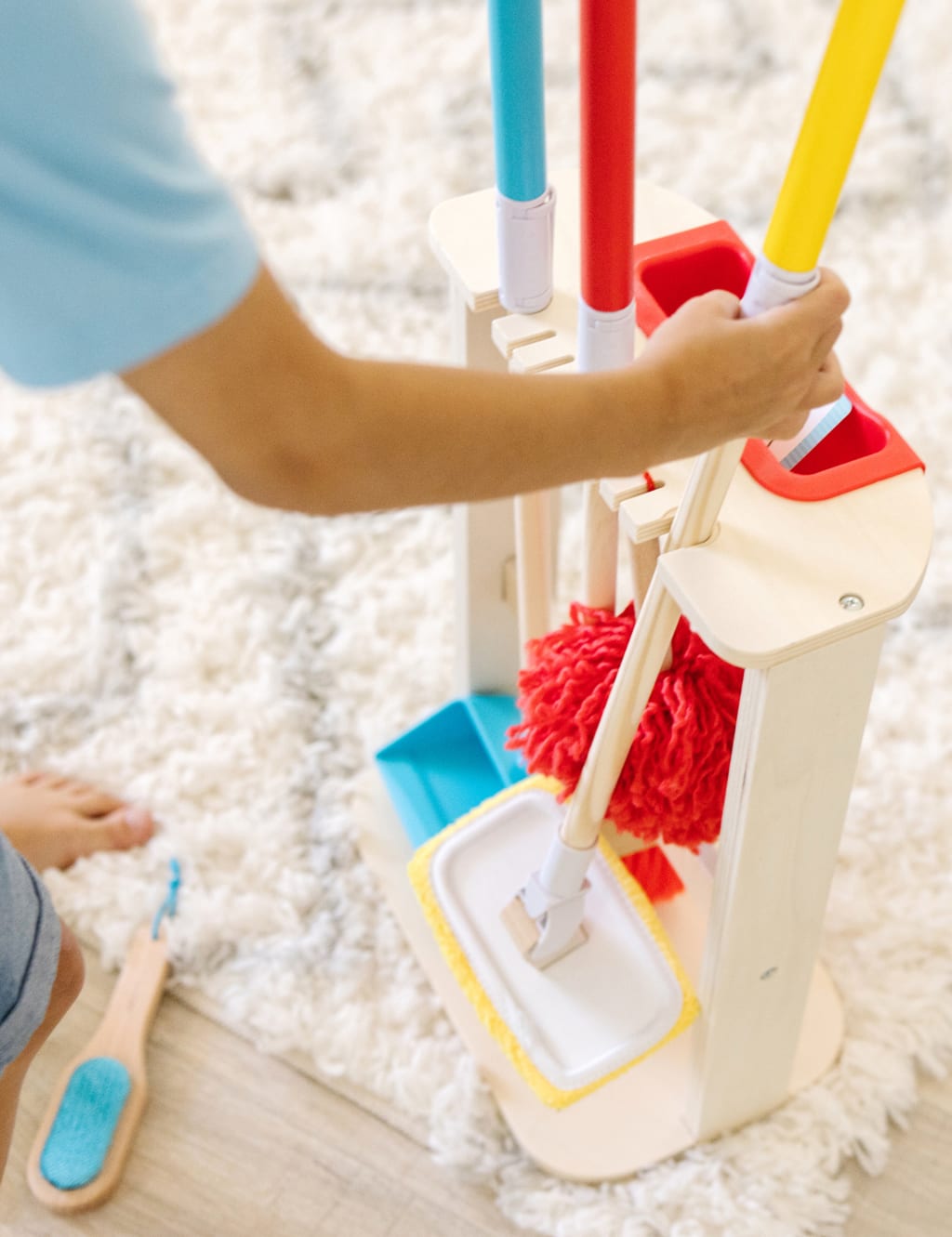 Melissa and doug cleaning set deluxe discount