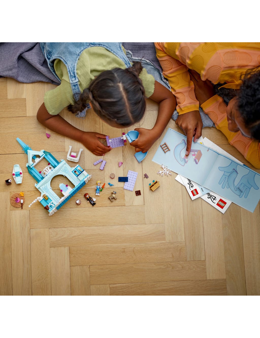 LEGO® ǀ Disney Frozen Elsa’s Frozen Castle 43238 (4+ Yrs) 3 of 5