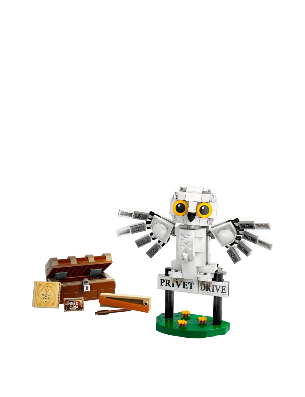 LEGO® Harry Potter™ Hedwig™ at 4 Privet Drive 76425 (7+ Yrs) 3 of 4