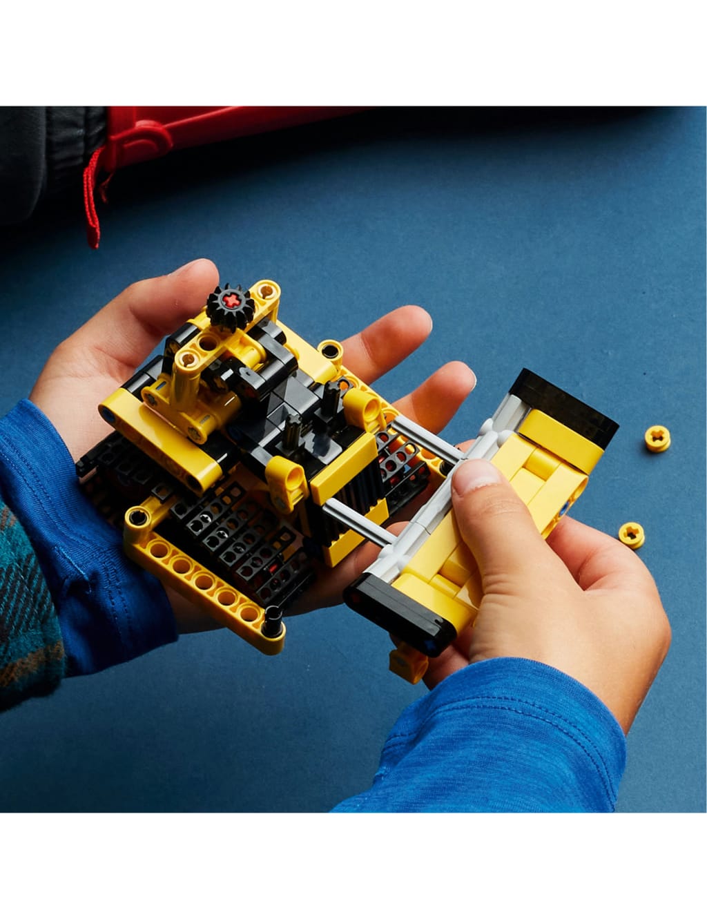 LEGO® Technic Heavy-Duty Bulldozer Set 42163 (7+ Yrs) 3 of 4