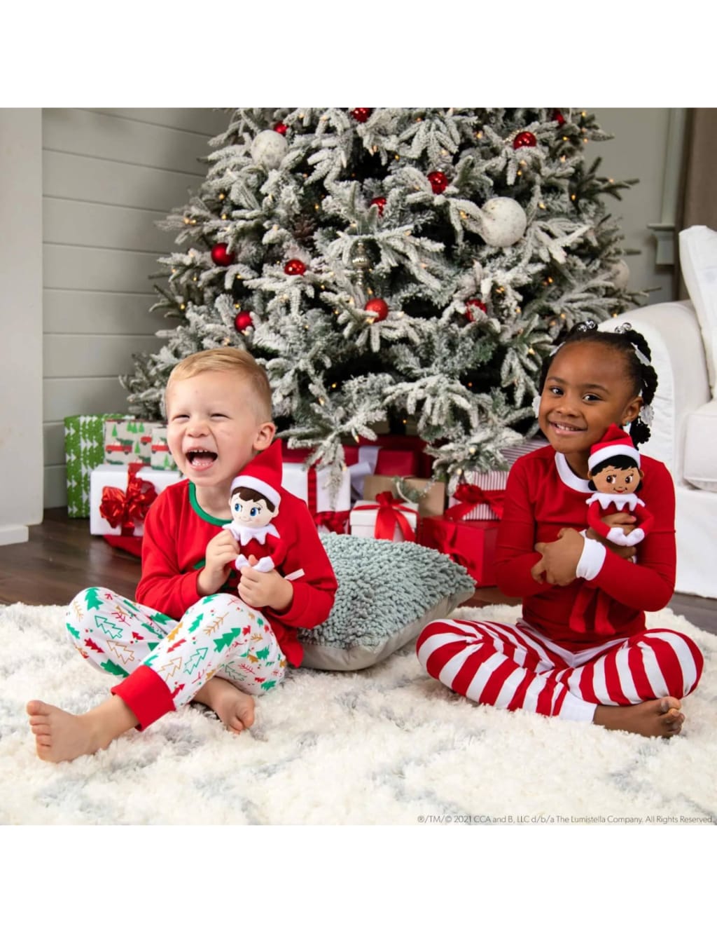 The Elf On The Shelf Plushee Pals® Snuggler Girl With Brown Eyes (12+ Mths) 4 of 5