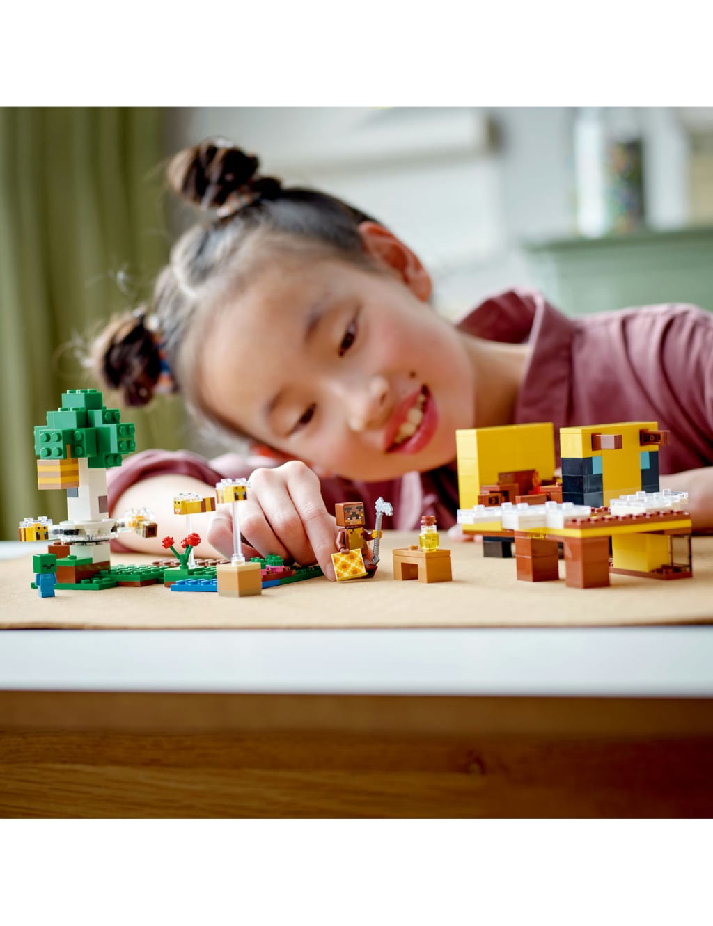 LEGO Minecraft The Bee Cottage Building Toy 21241 8 Yrs Lego M S
