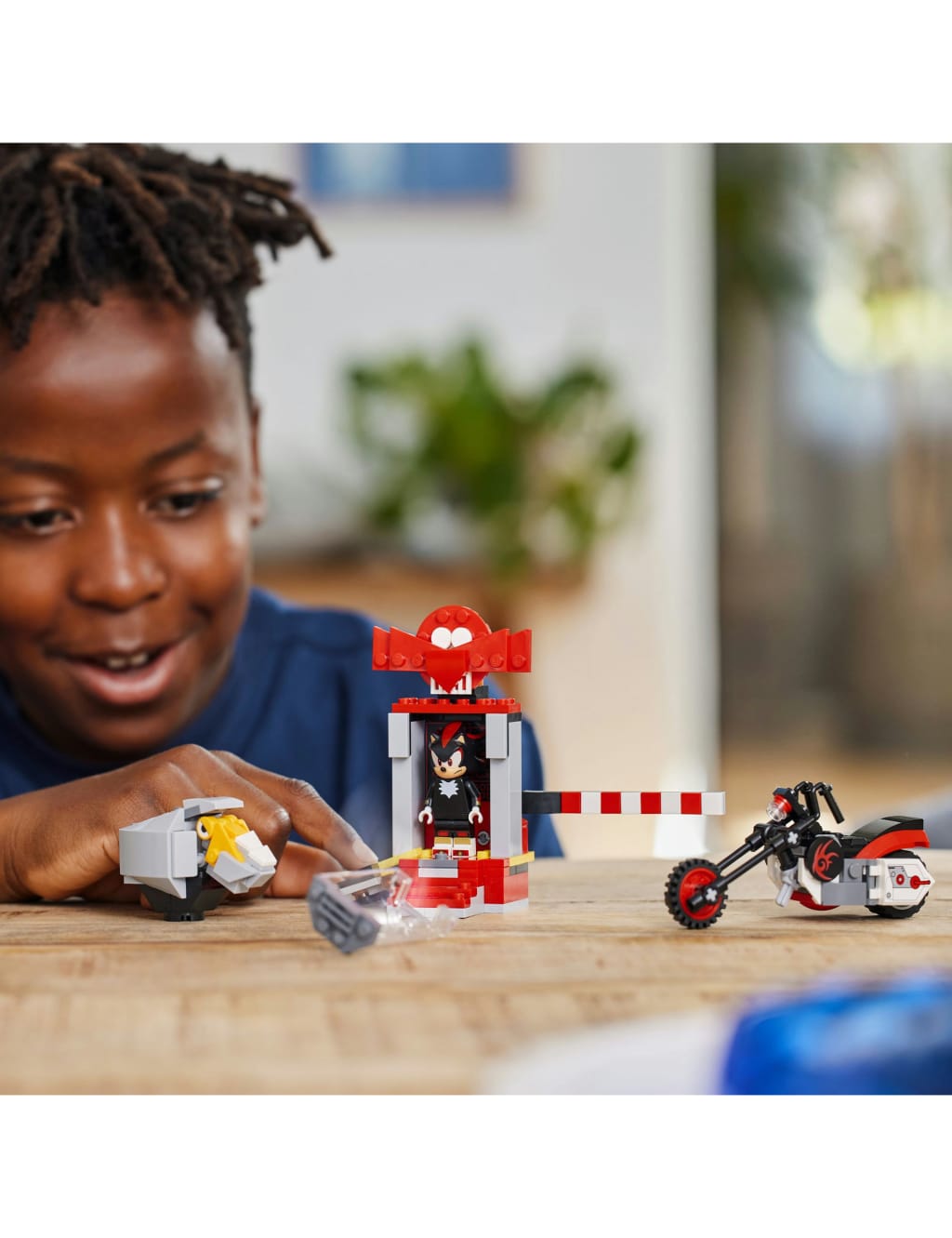 LEGO® Sonic the Hedgehog™ Shadow the Hedgehog Escape 76995 (8+) 5 of 5