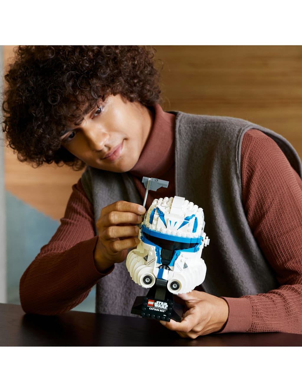 LEGO® Star Wars Captain Rex Helmet Set for Adults 75349 (18 Yrs) 6 of 6
