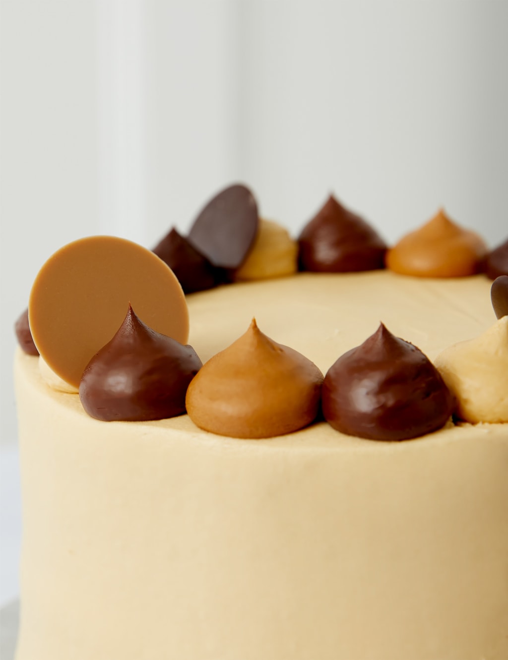 Chocolate & Caramel Cake (Serves 16) 4 of 5