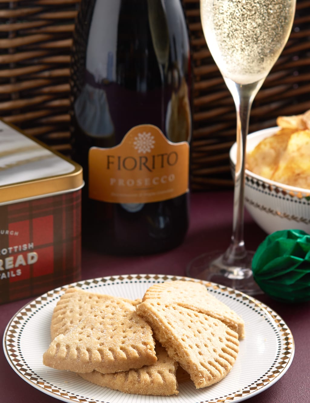 The Collection Clevedon Christmas Hamper with Prosecco 3 of 4