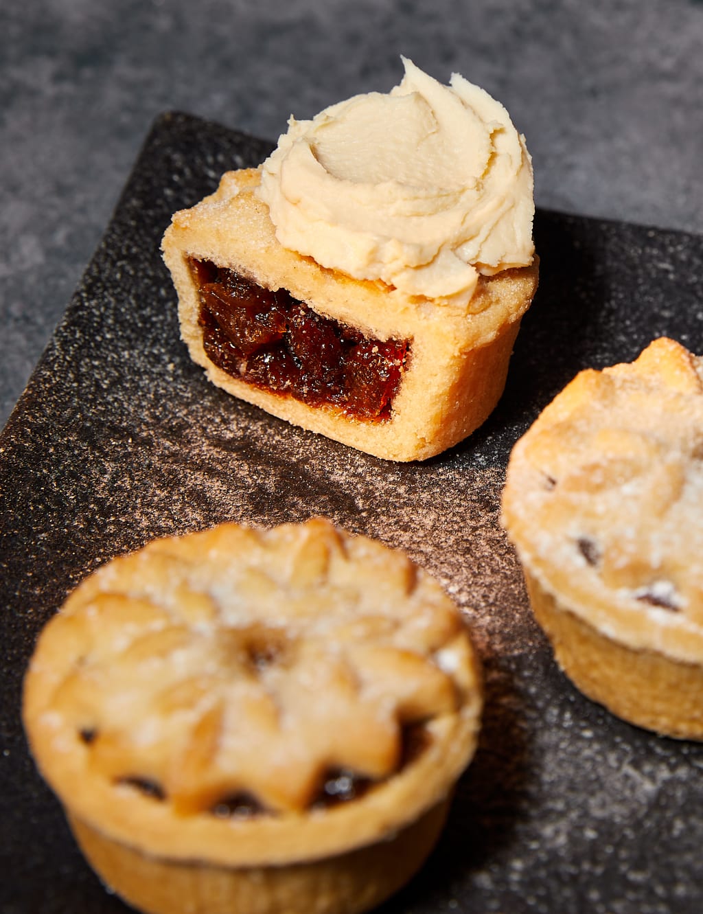 The M&S Collection Festive Feast Hamper (Delivery from 20th December 2024) 4 of 4