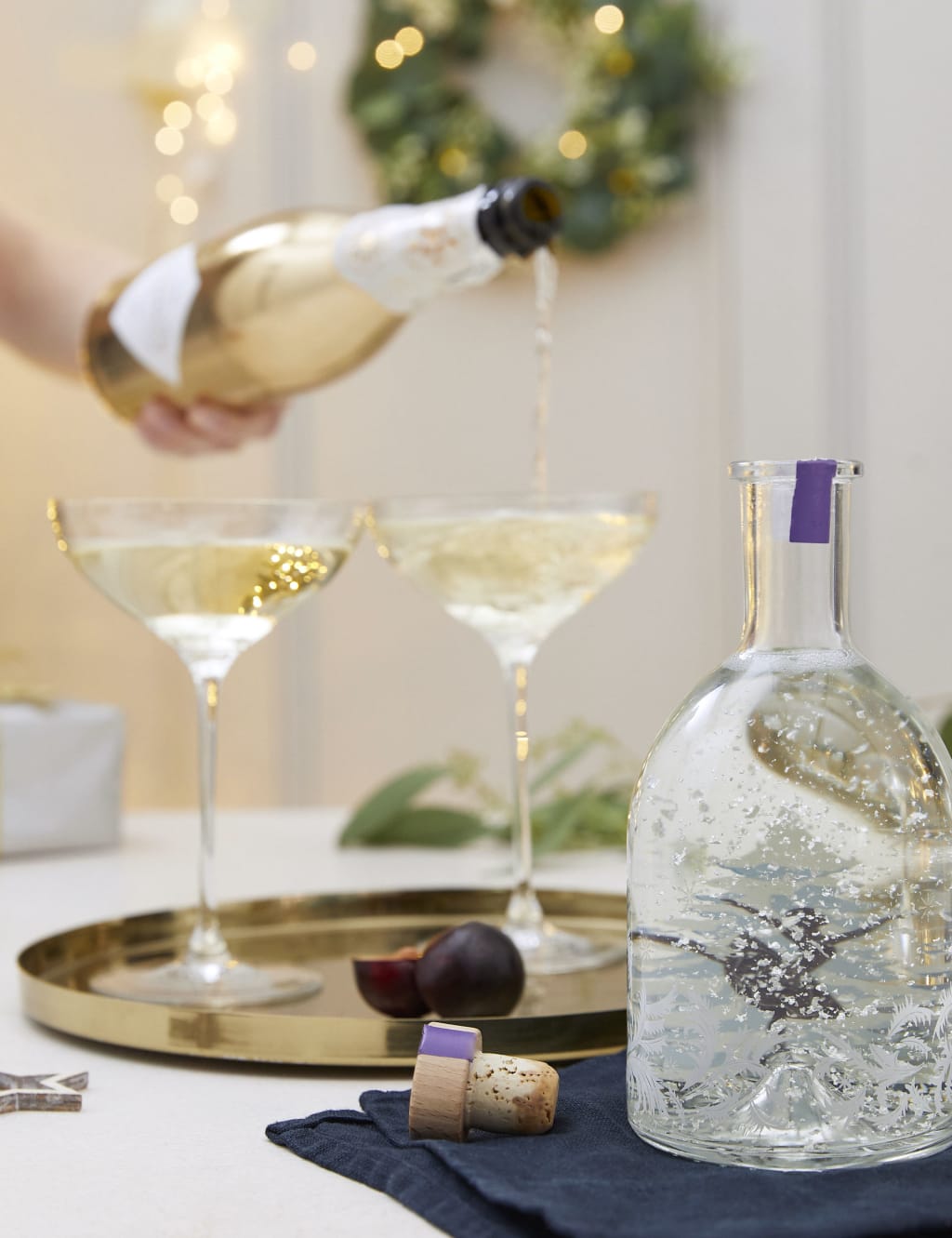 Spiced Sugar Plum Light Up Snow Globe Gin Liqueur & Bouquet Gift 5 of 5
