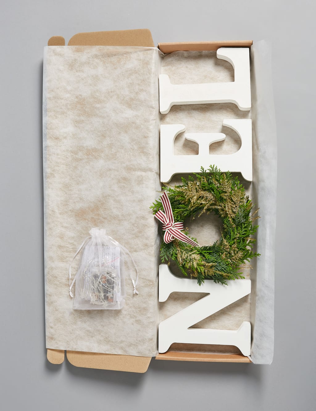 Christmas Letterbox Mini Wreath NOEL Decoration 5 of 6