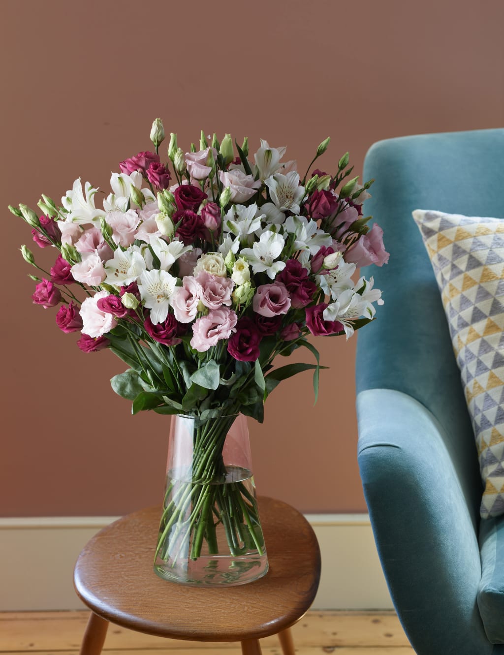 Alstromeria & Lisianthus Flowers Bouquet 1 of 5