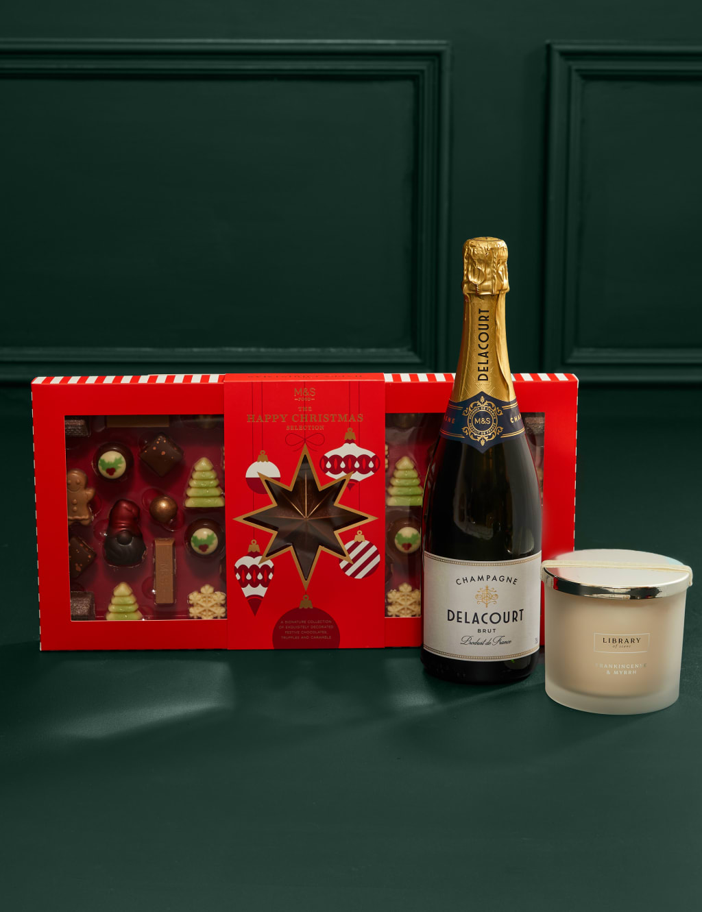Luxury Festive Red Rose Bundle 4 of 6