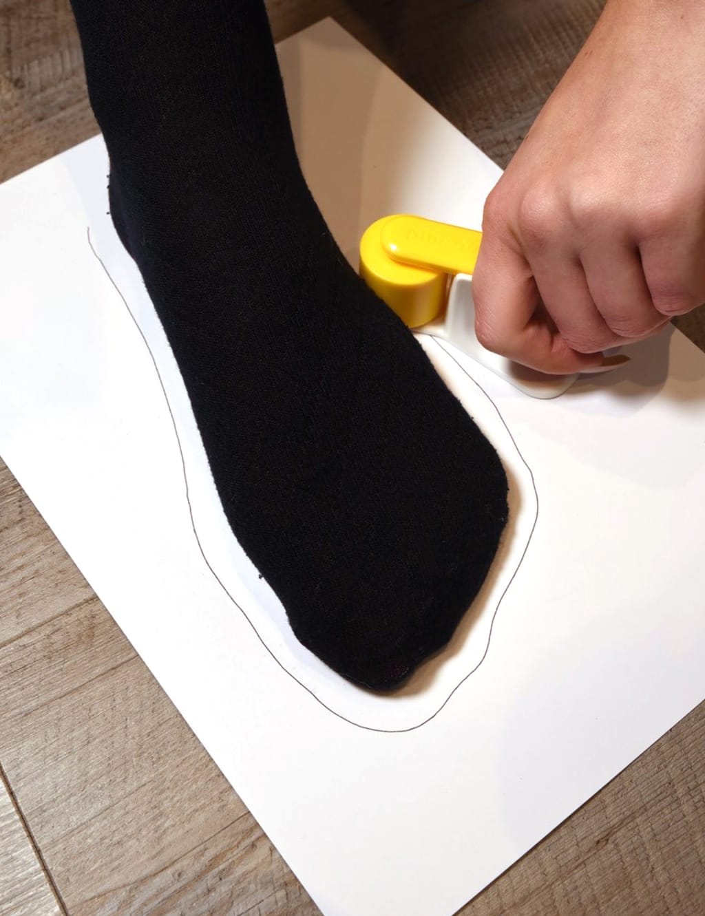 Pinpoint Kids Foot Measuring Tool 4 of 4