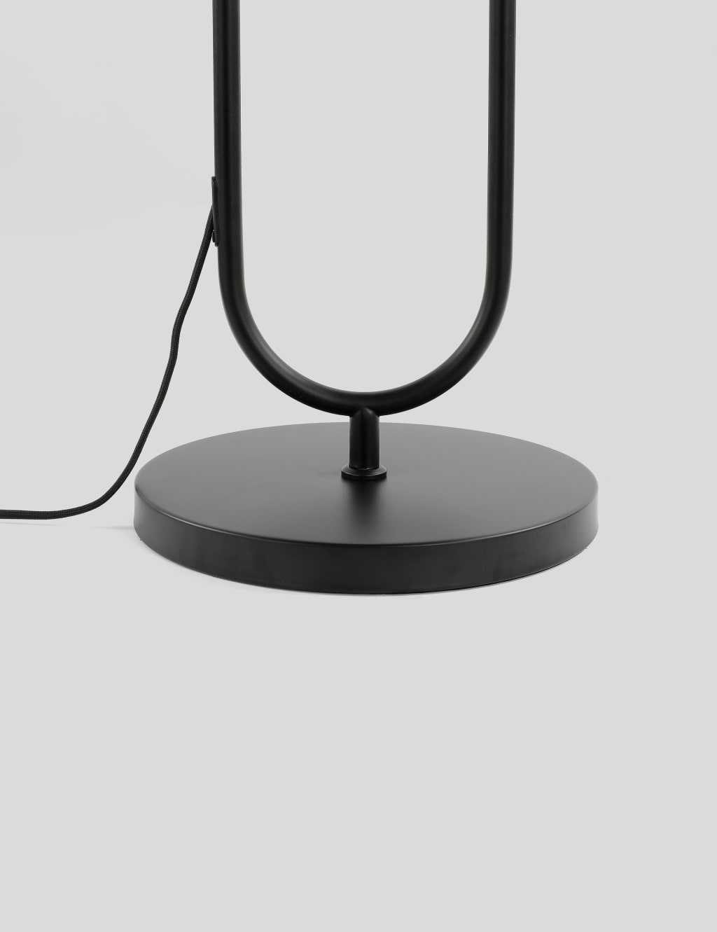 Axel Floor Lamp 5 of 8