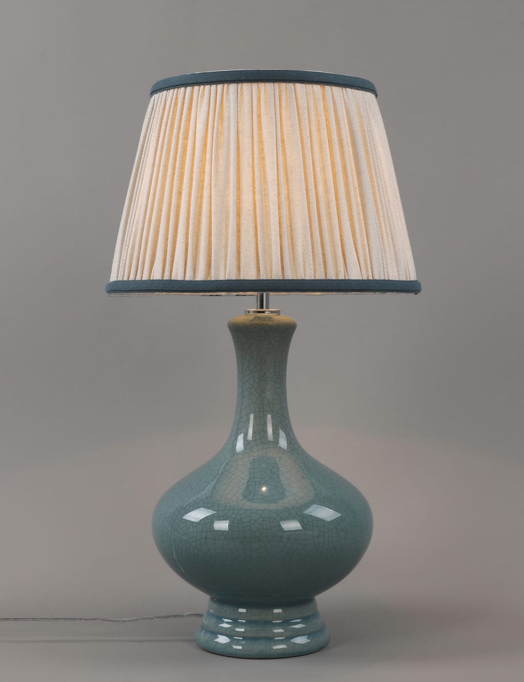 Daphne Table Lamp 4 of 4