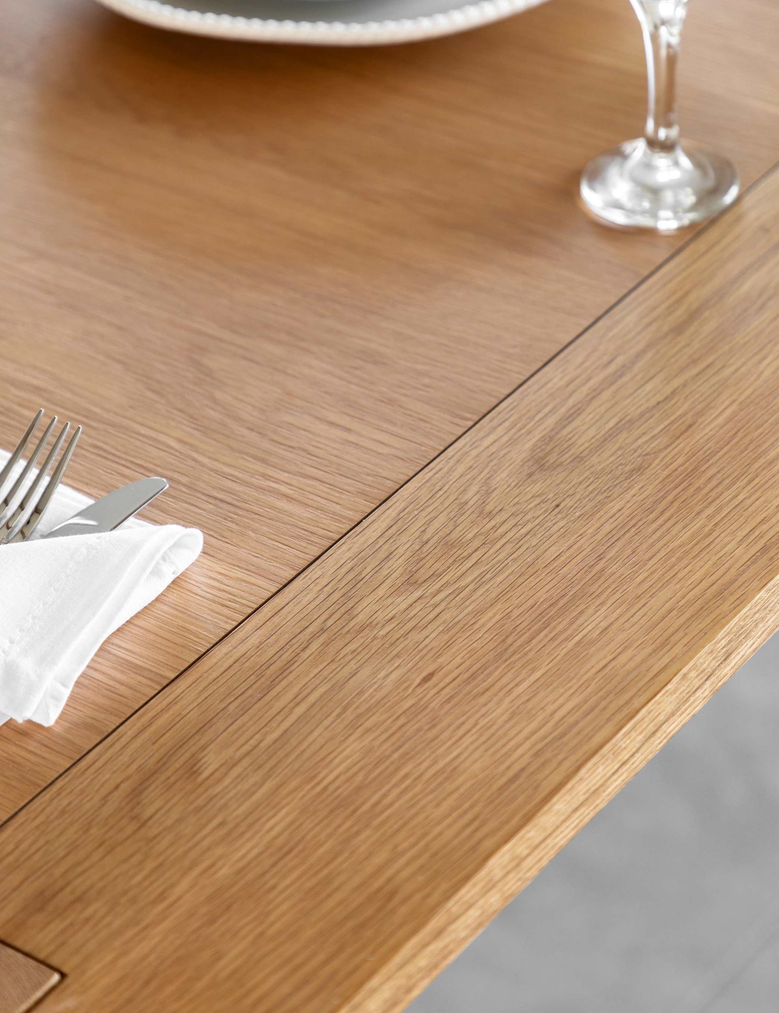 Sonoma™ 8-10 Seater Extending Dining Table 5 of 14
