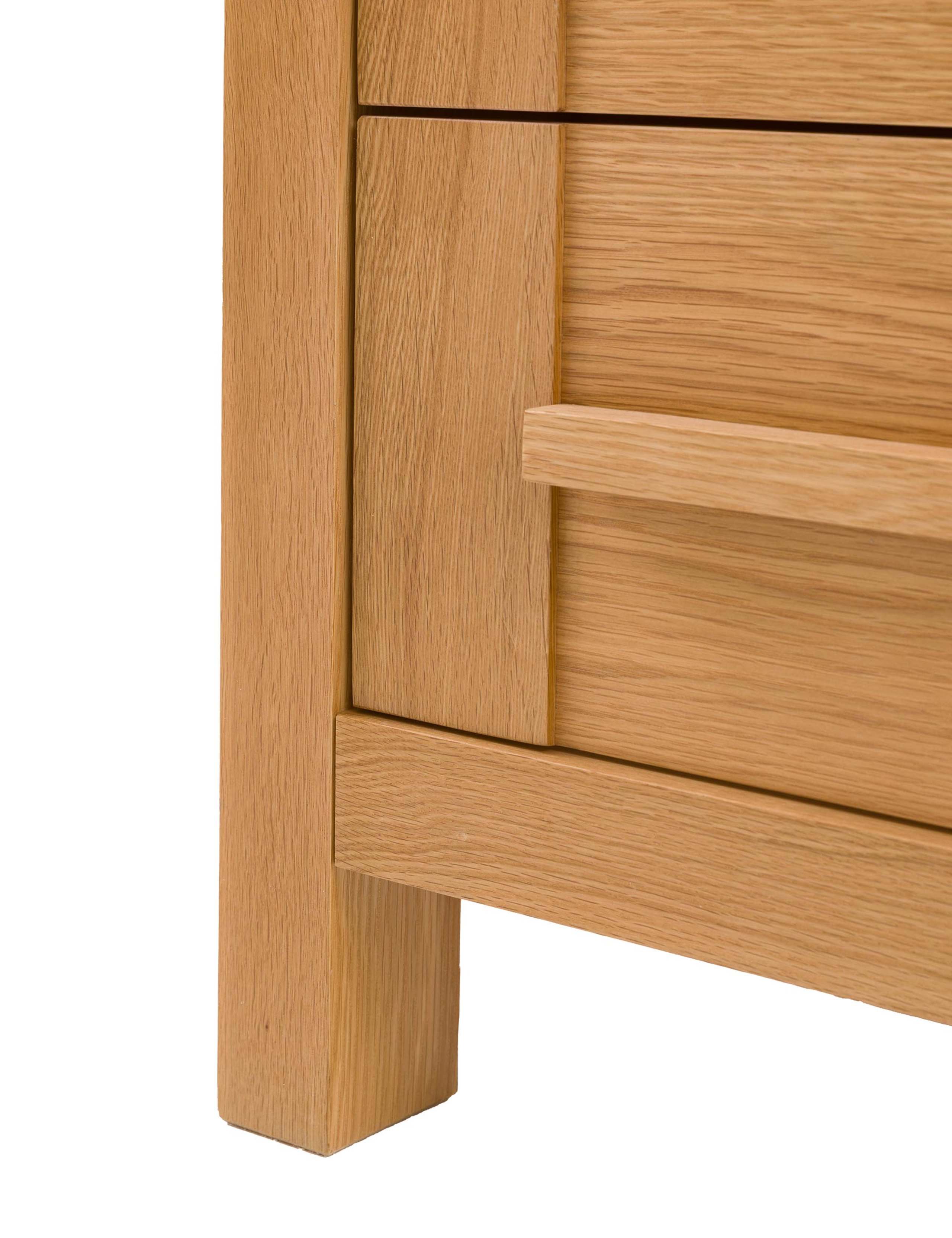 Sonoma™ Wide 4 Drawer Chest 11 of 13