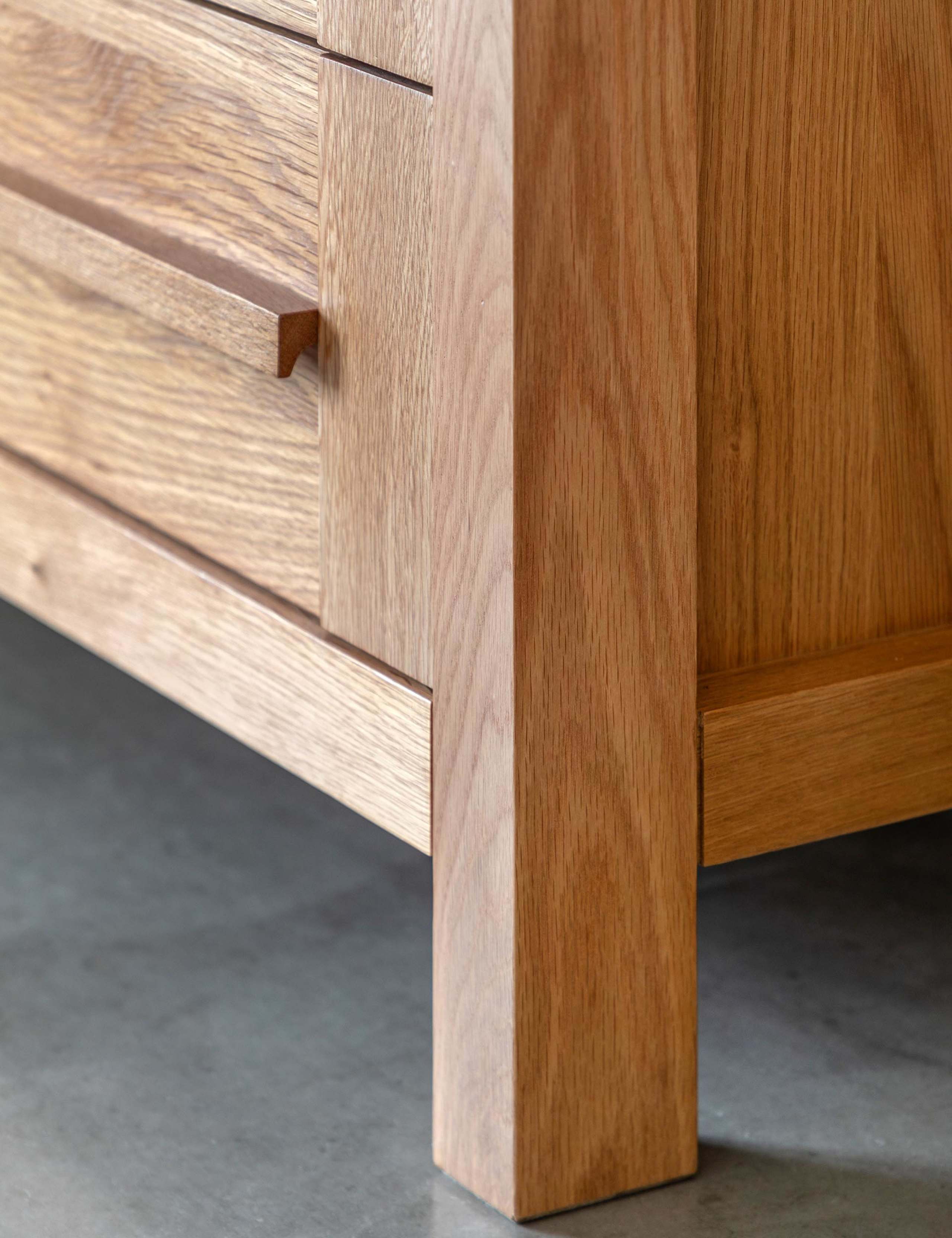 Sonoma™ Wide 8 Drawer Chest 5 of 14