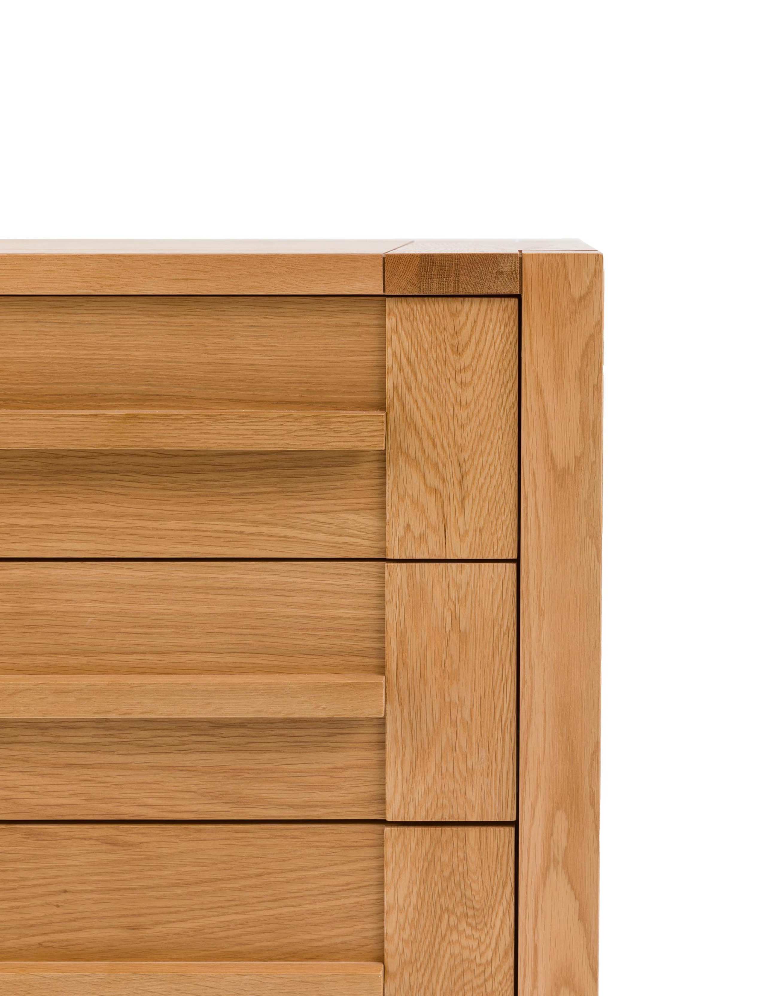 Sonoma™ Wide 8 Drawer Chest 10 of 14