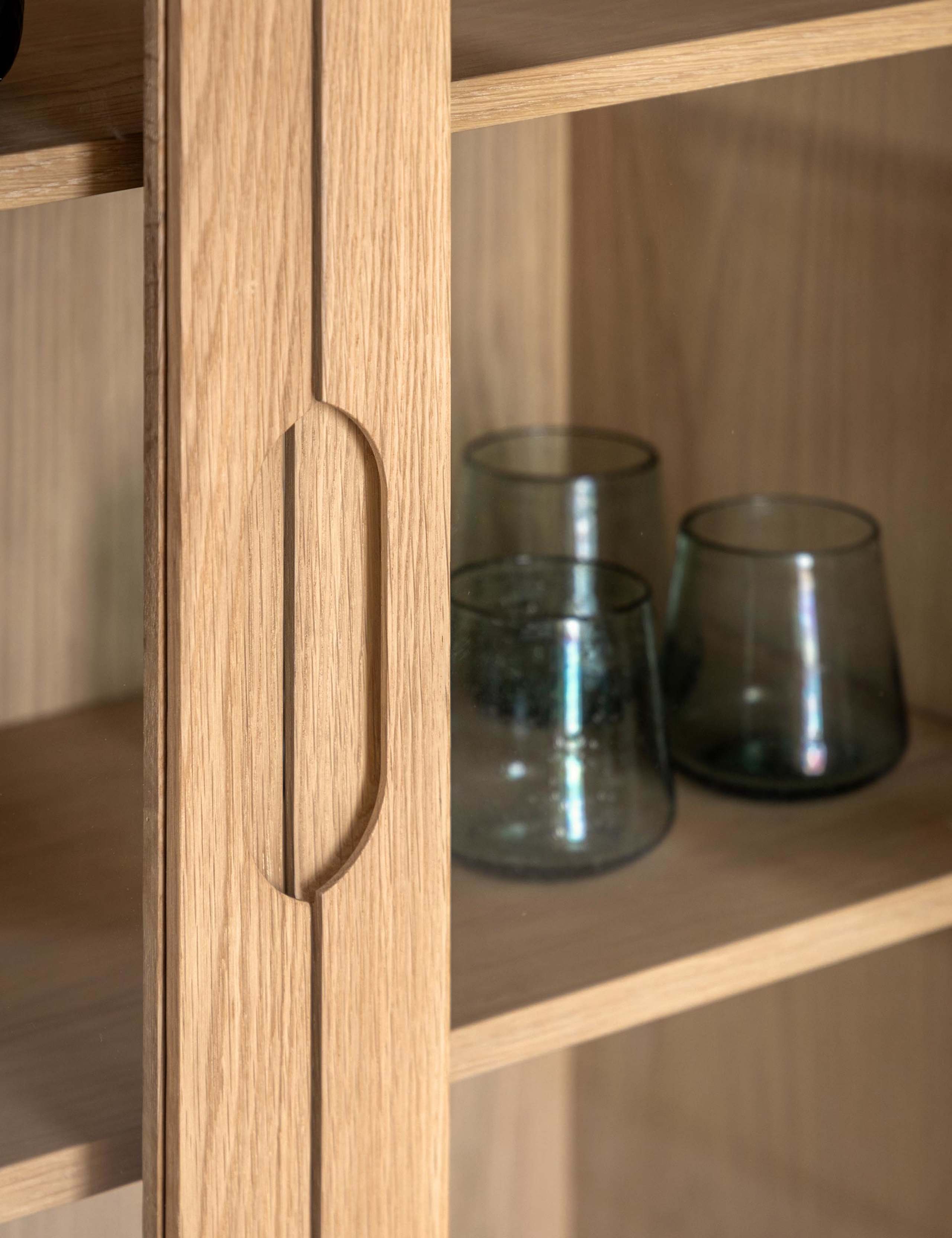 Nord Display Cabinet 3 of 8