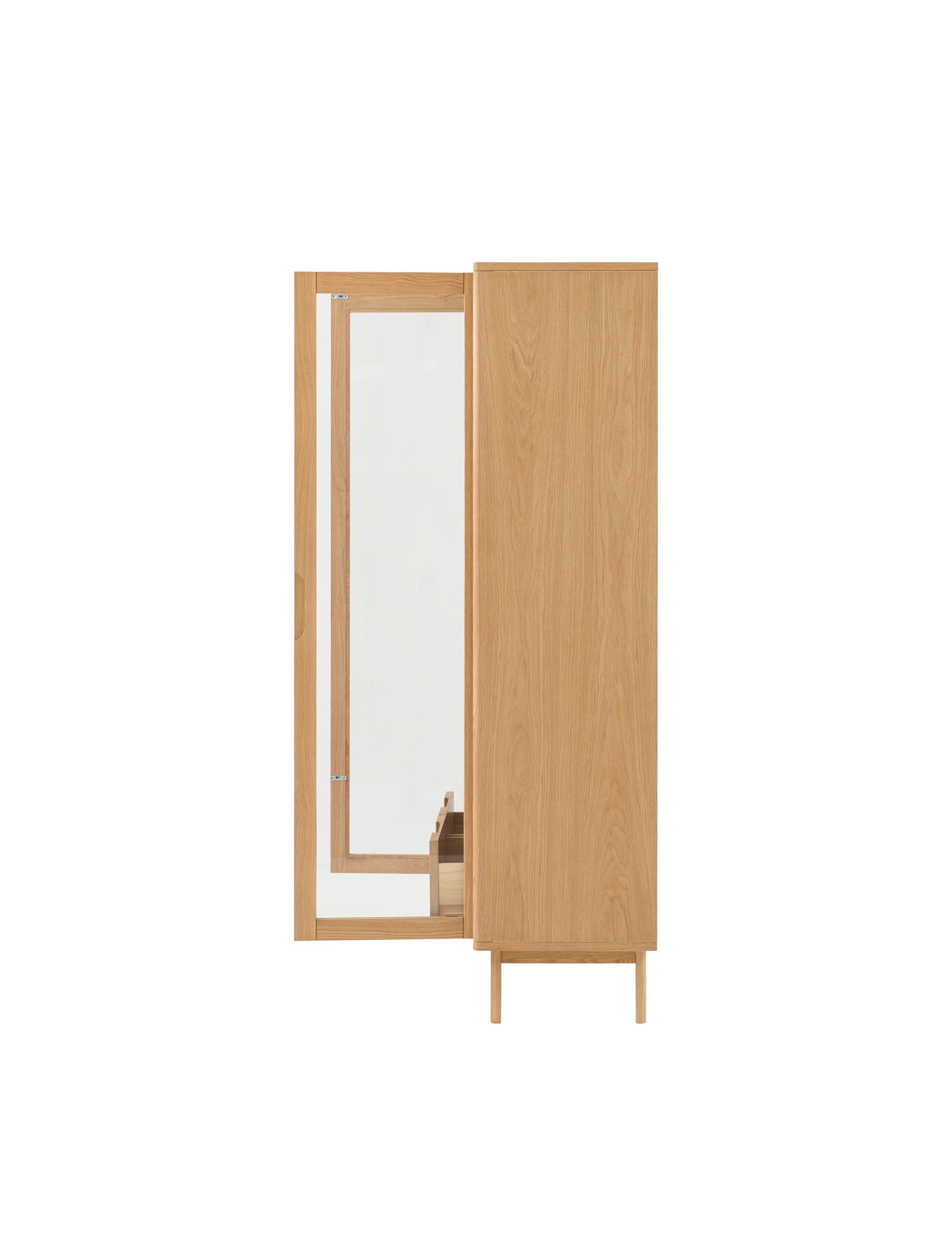 Nord Display Cabinet 7 of 8