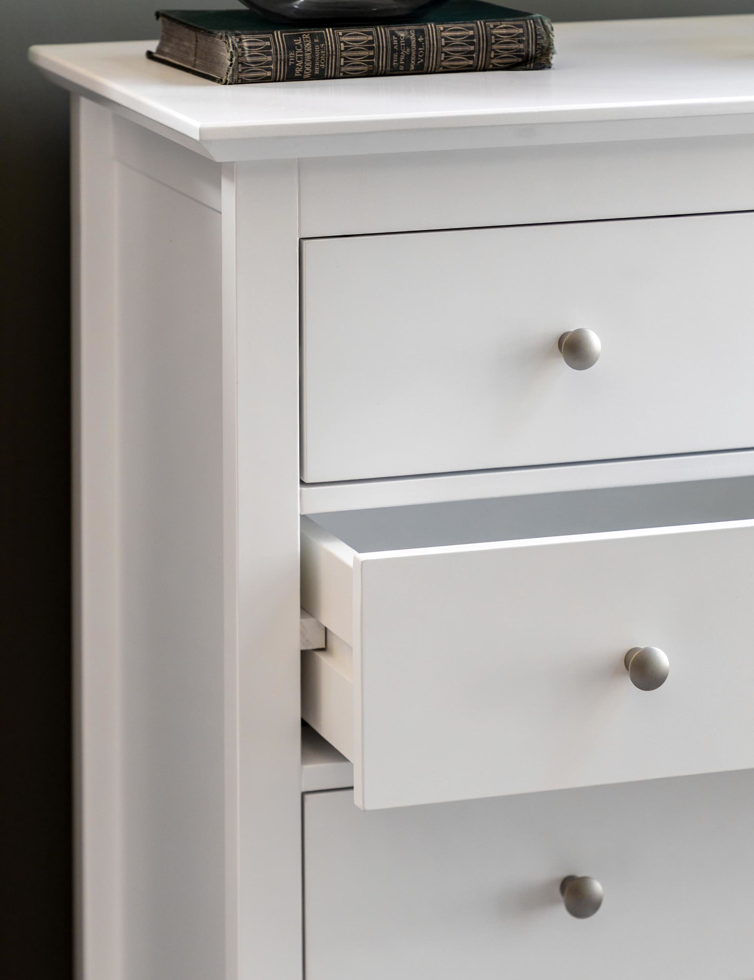 Hastings White 6 Drawer Chest 2 of 8