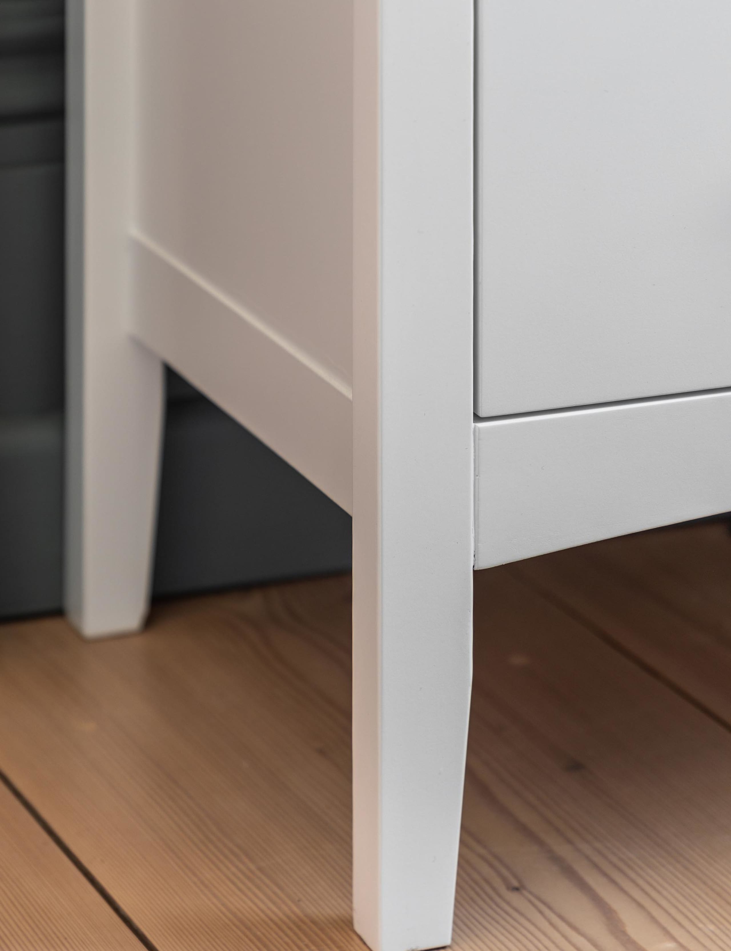Hastings White 6 Drawer Chest 4 of 8