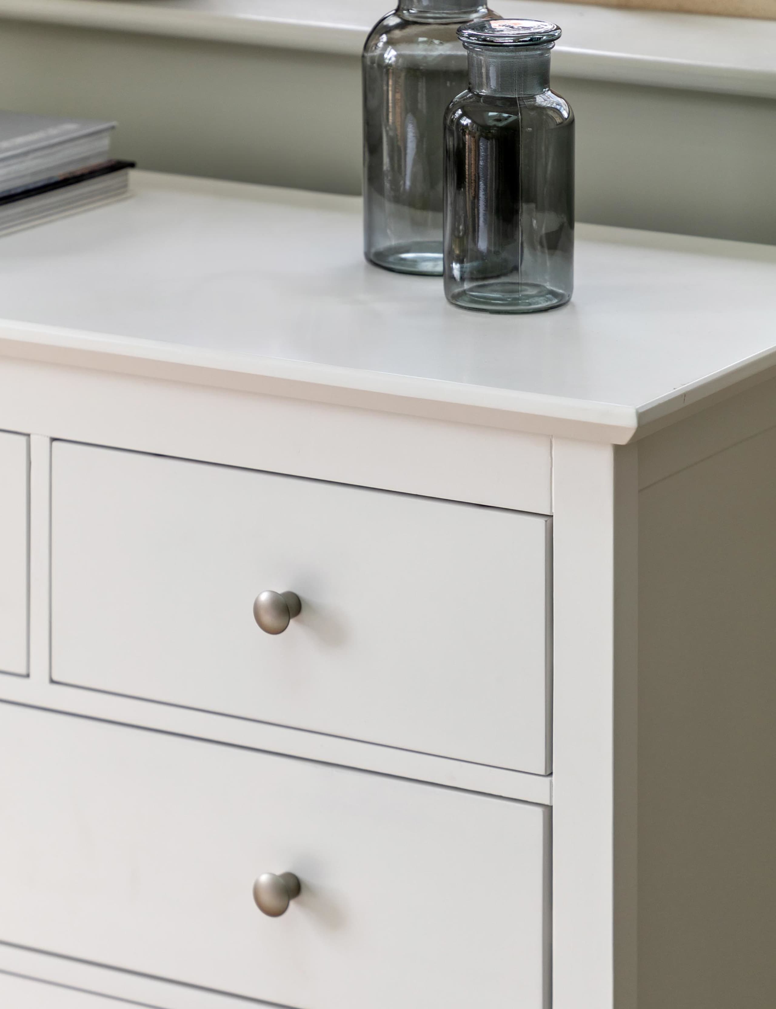 Hastings White 10 Drawer Chest 4 of 9