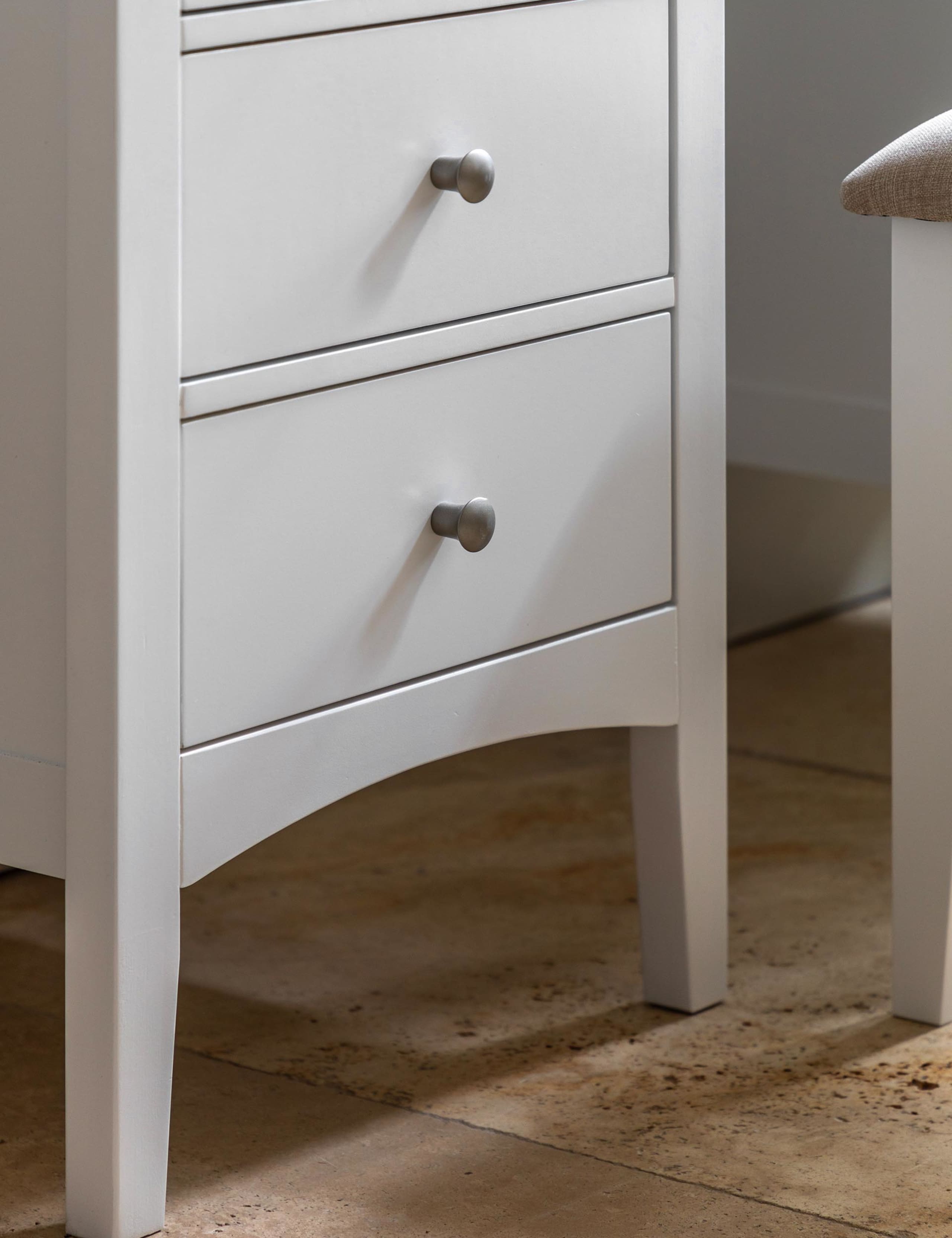 Hastings White Dressing Table & Stool 4 of 8