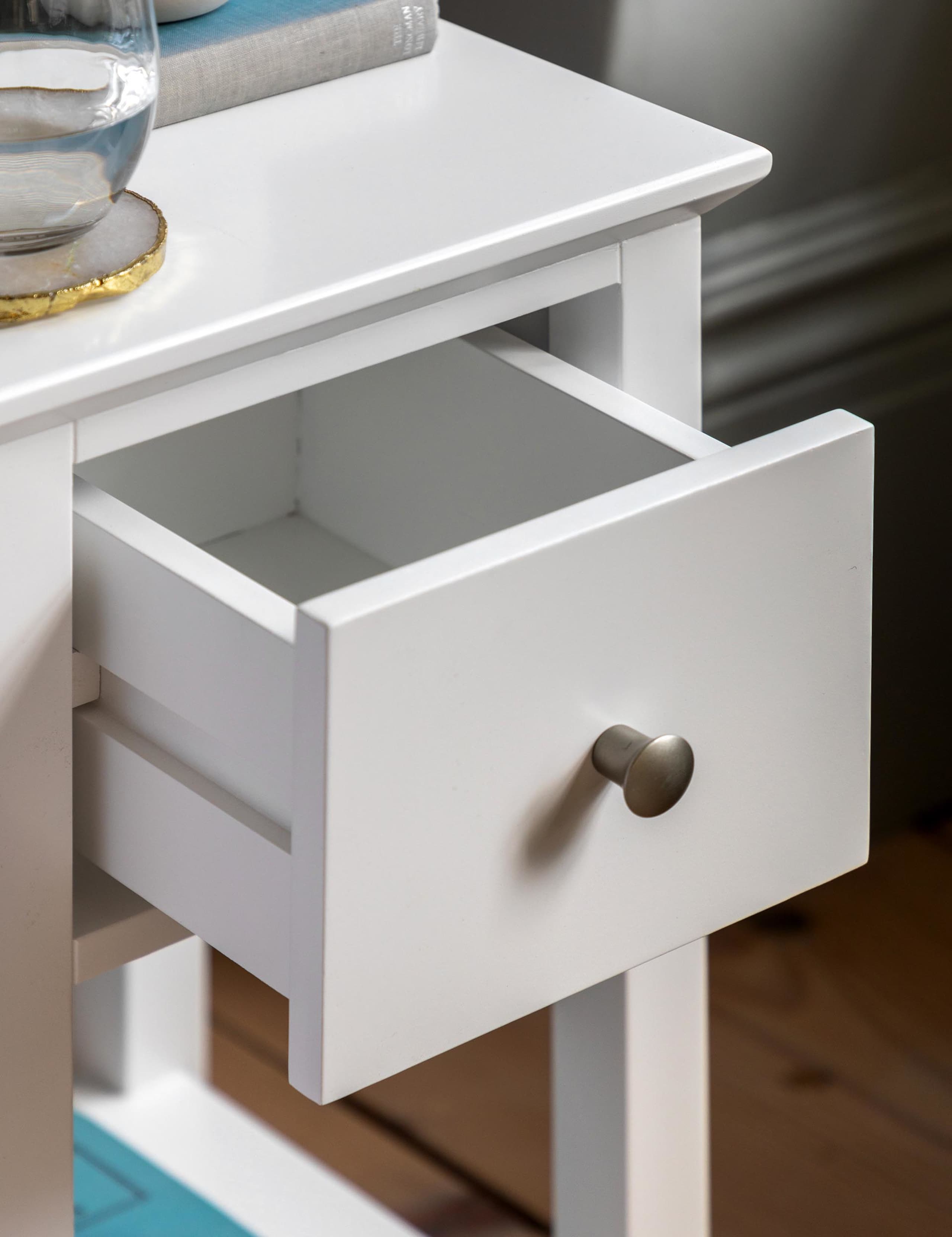 Set of 2 Hastings White Bedside Tables 3 of 8