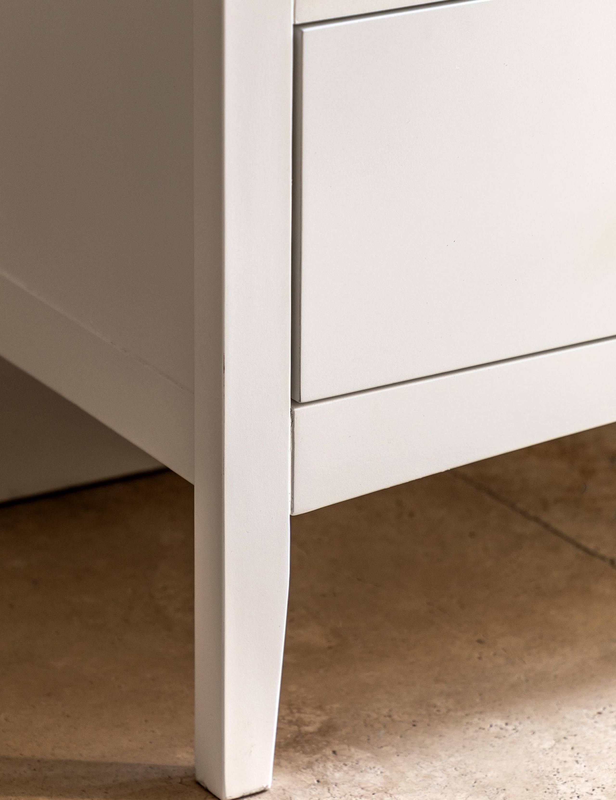 Hastings White 9 Drawer Chest 2 of 8