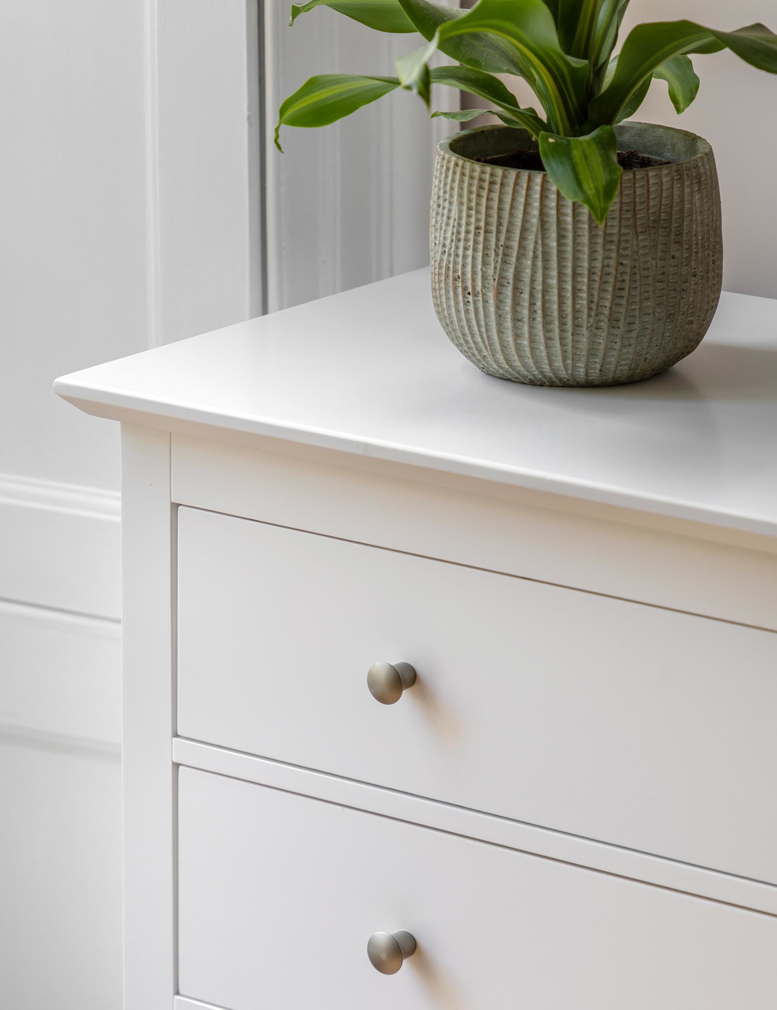 Hastings White 3 Drawer Chest 2 of 8