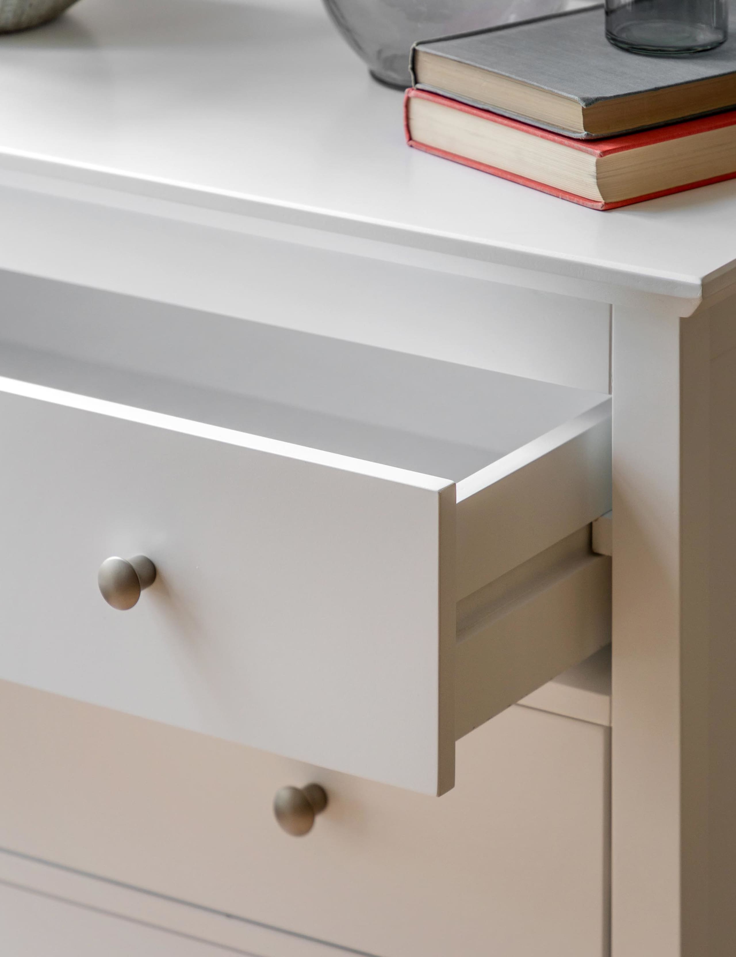 Hastings White 3 Drawer Chest 3 of 8