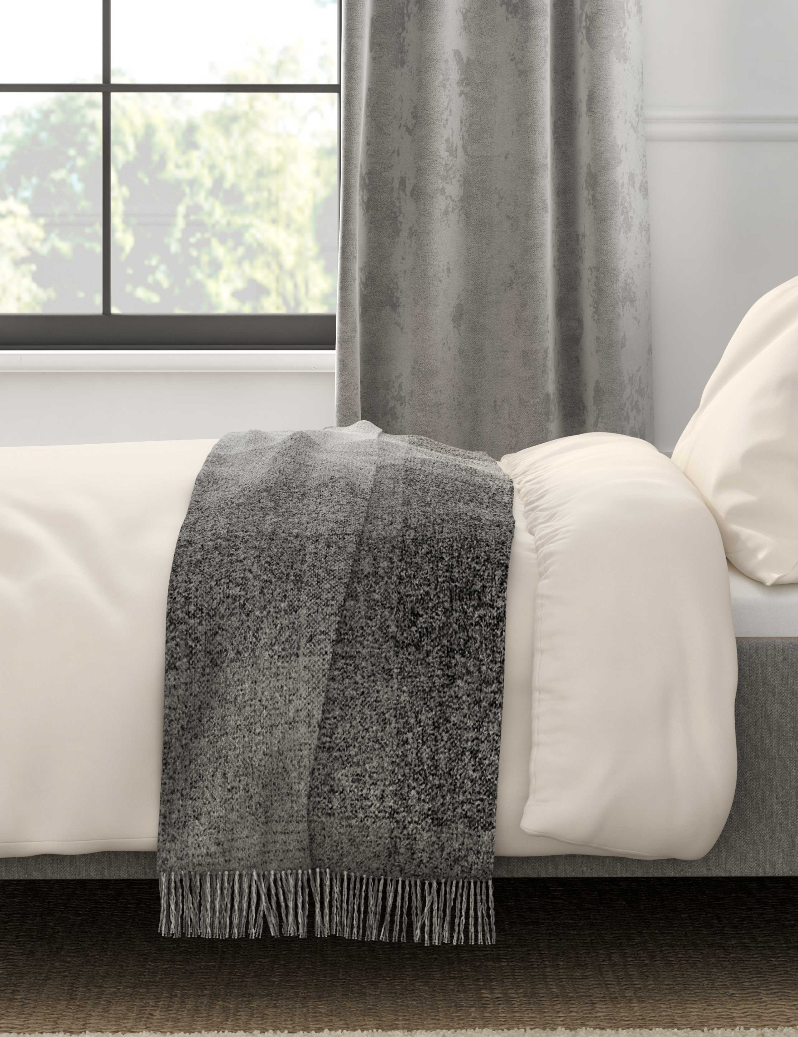 Comfortably Cool Lyocell Rich Duvet Cover 1 of 5