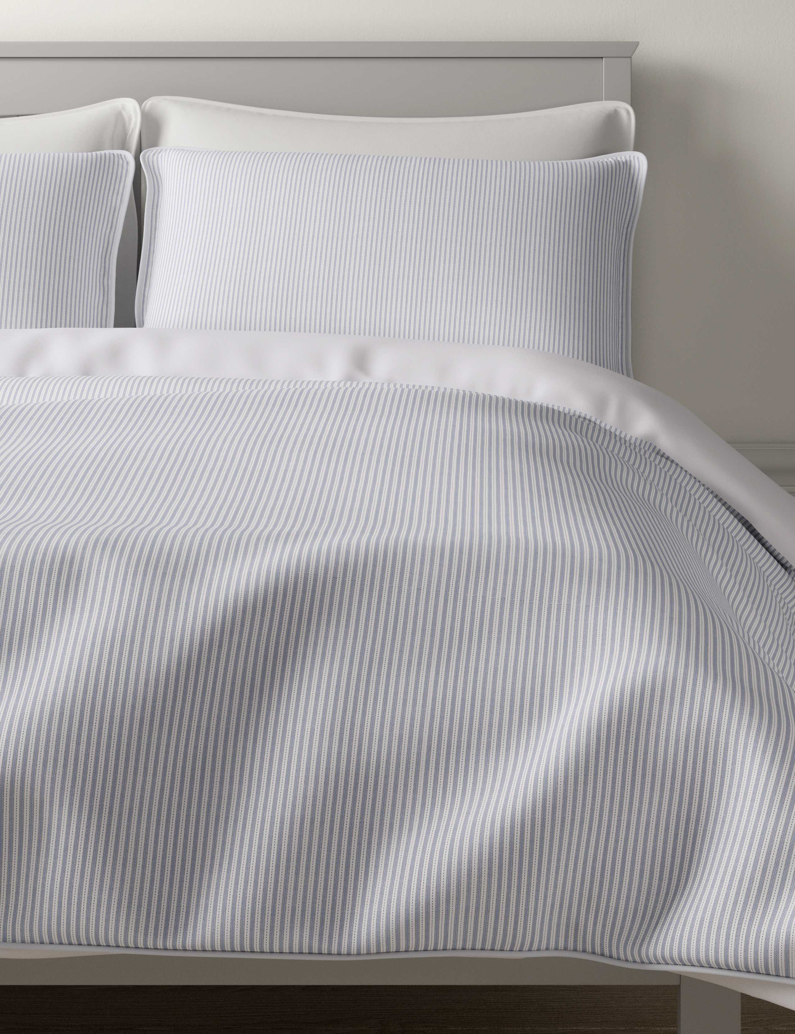 Percale Striped Bedding Set 4 of 4