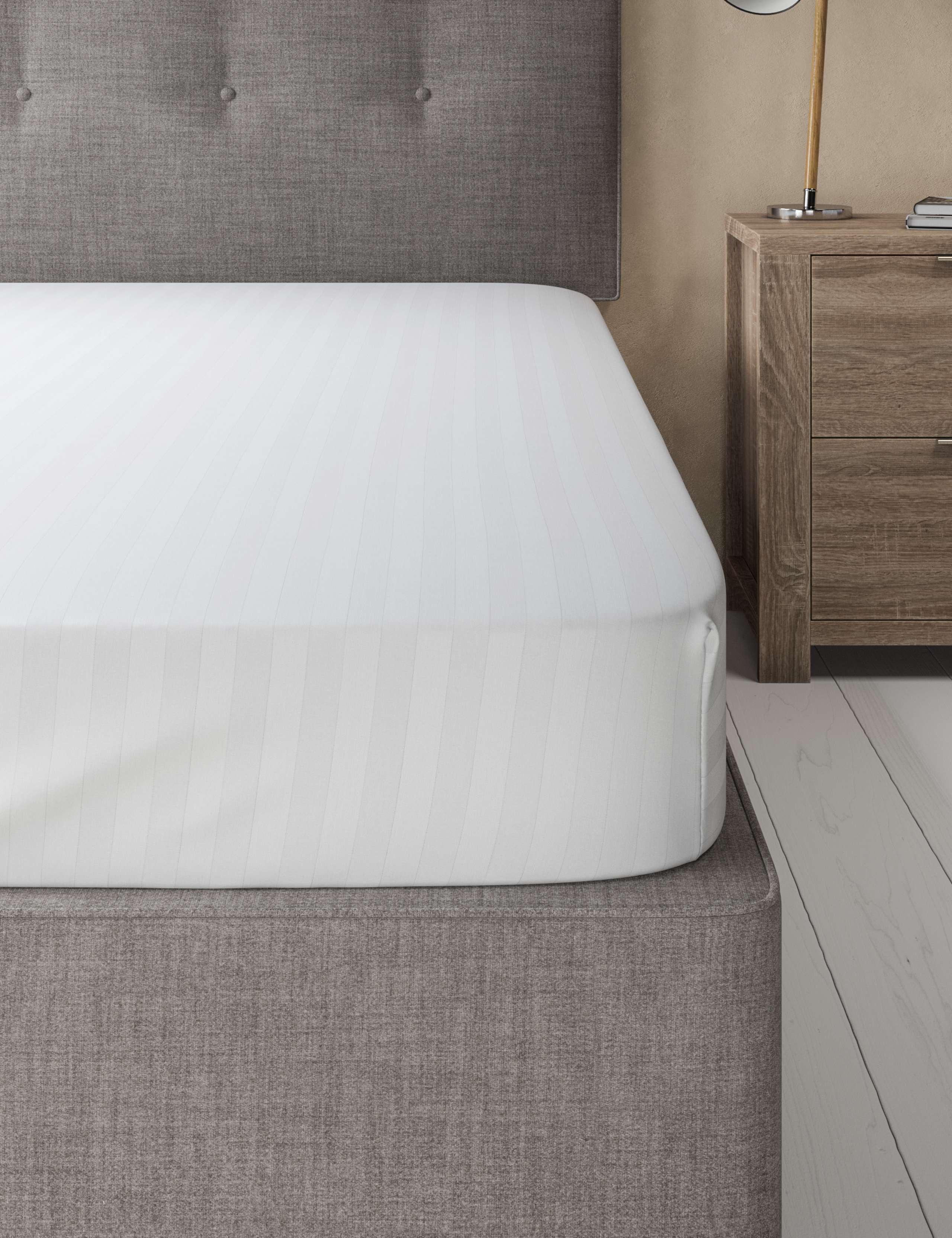 Pure Cotton Sateen Autograph Double Cuff Fitted Sheet 1 of 4
