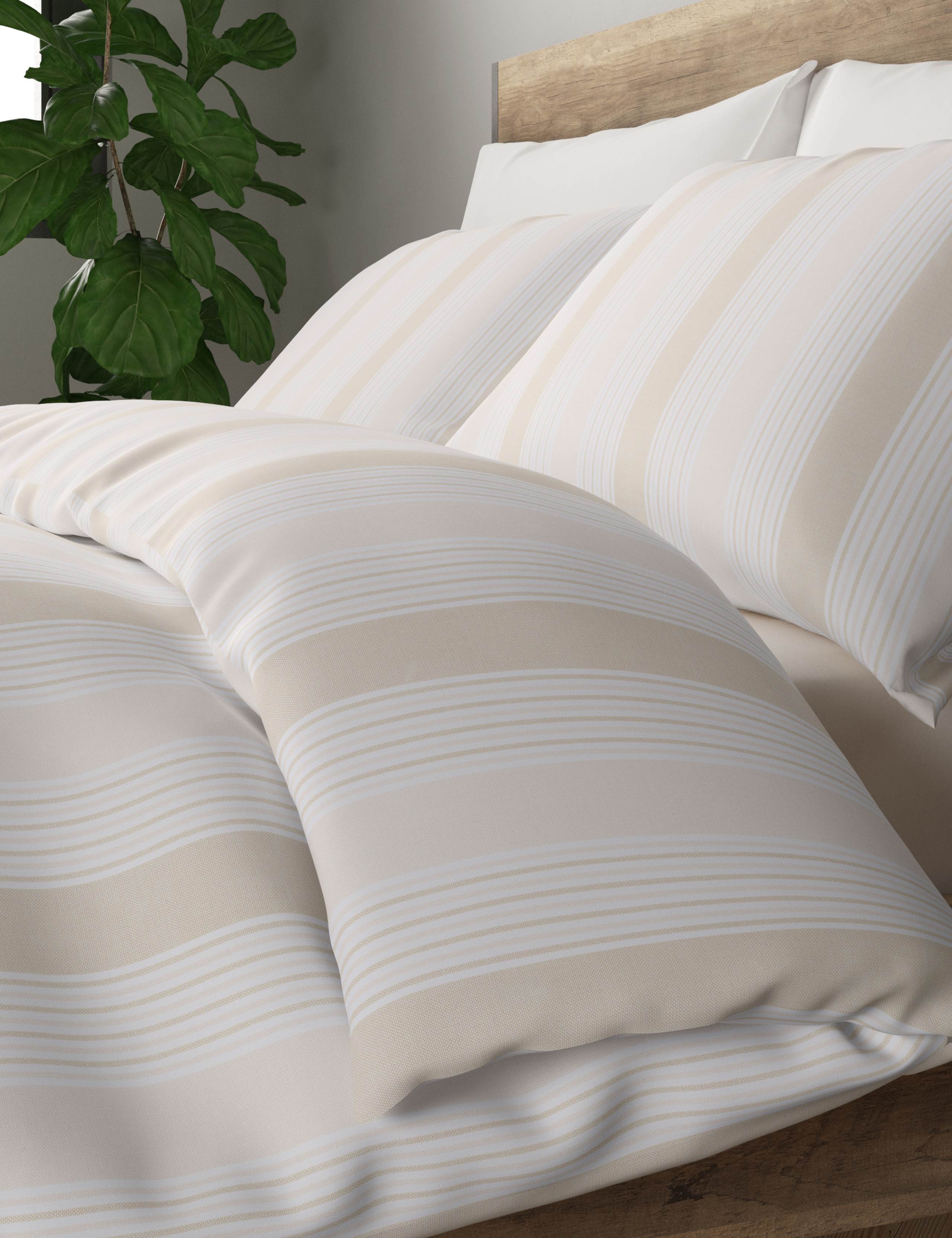 Cotton Rich Striped Bedding Set 3 of 4