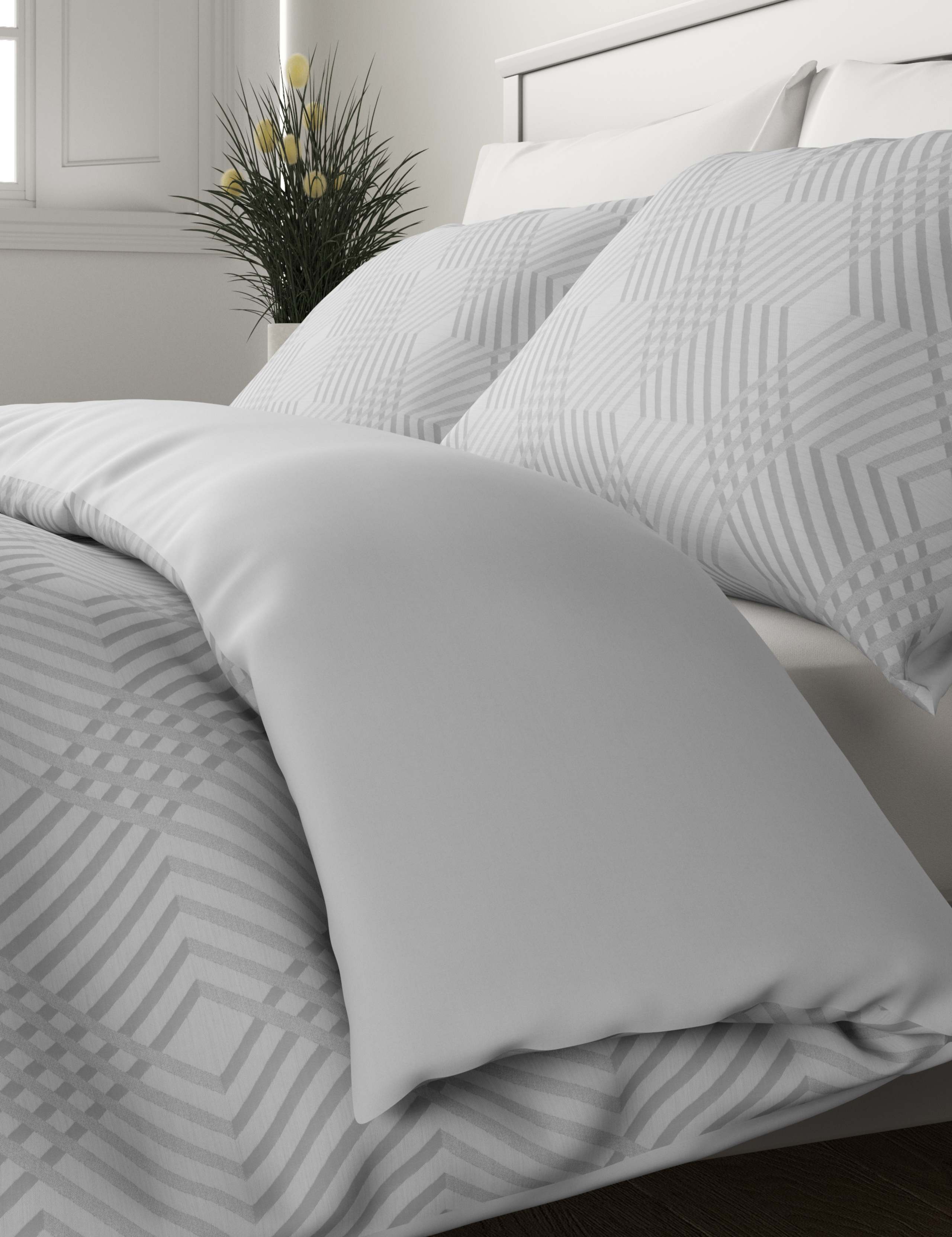 Pure Cotton Sateen Geometric Bedding Set 3 of 4