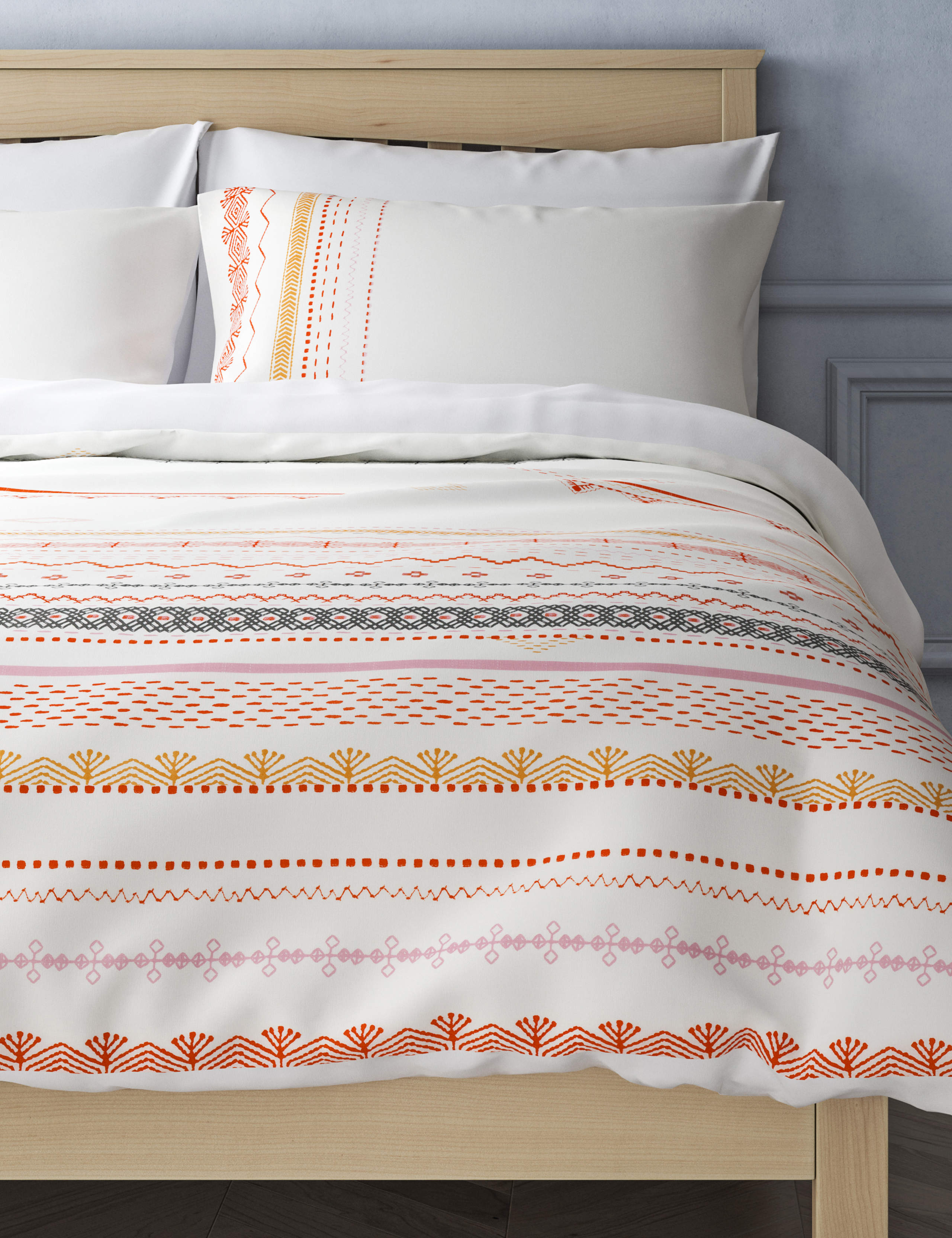 Decorative Aztec Printed Bedding Set 1 of 4