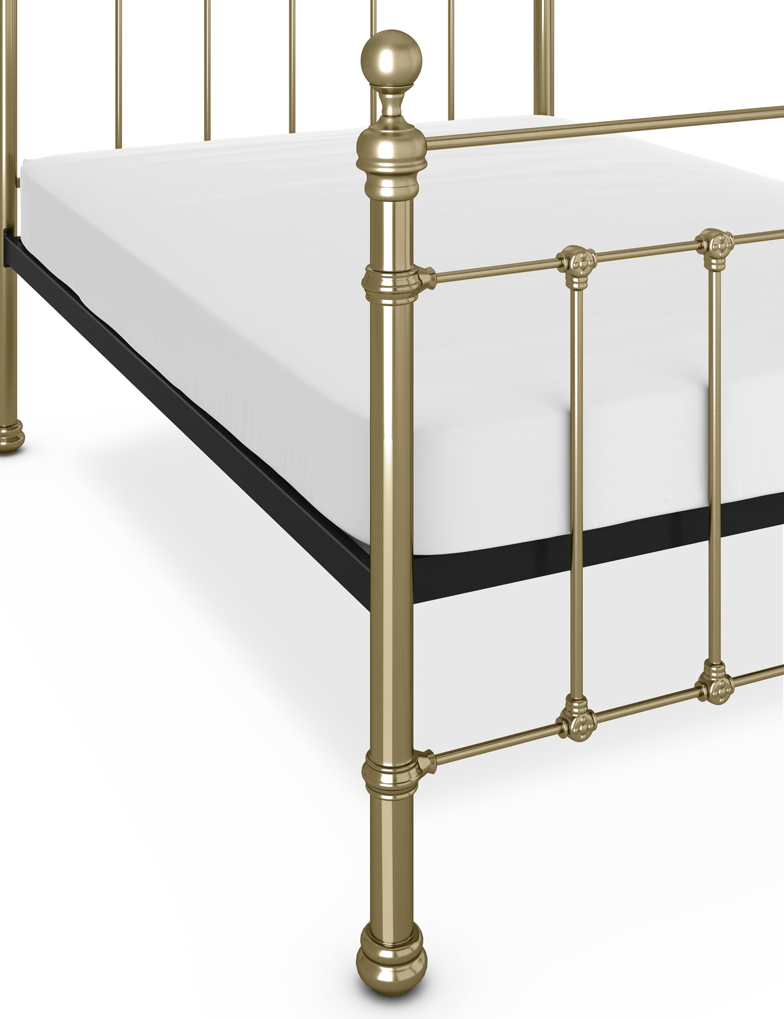 Castello Bed 4 of 10
