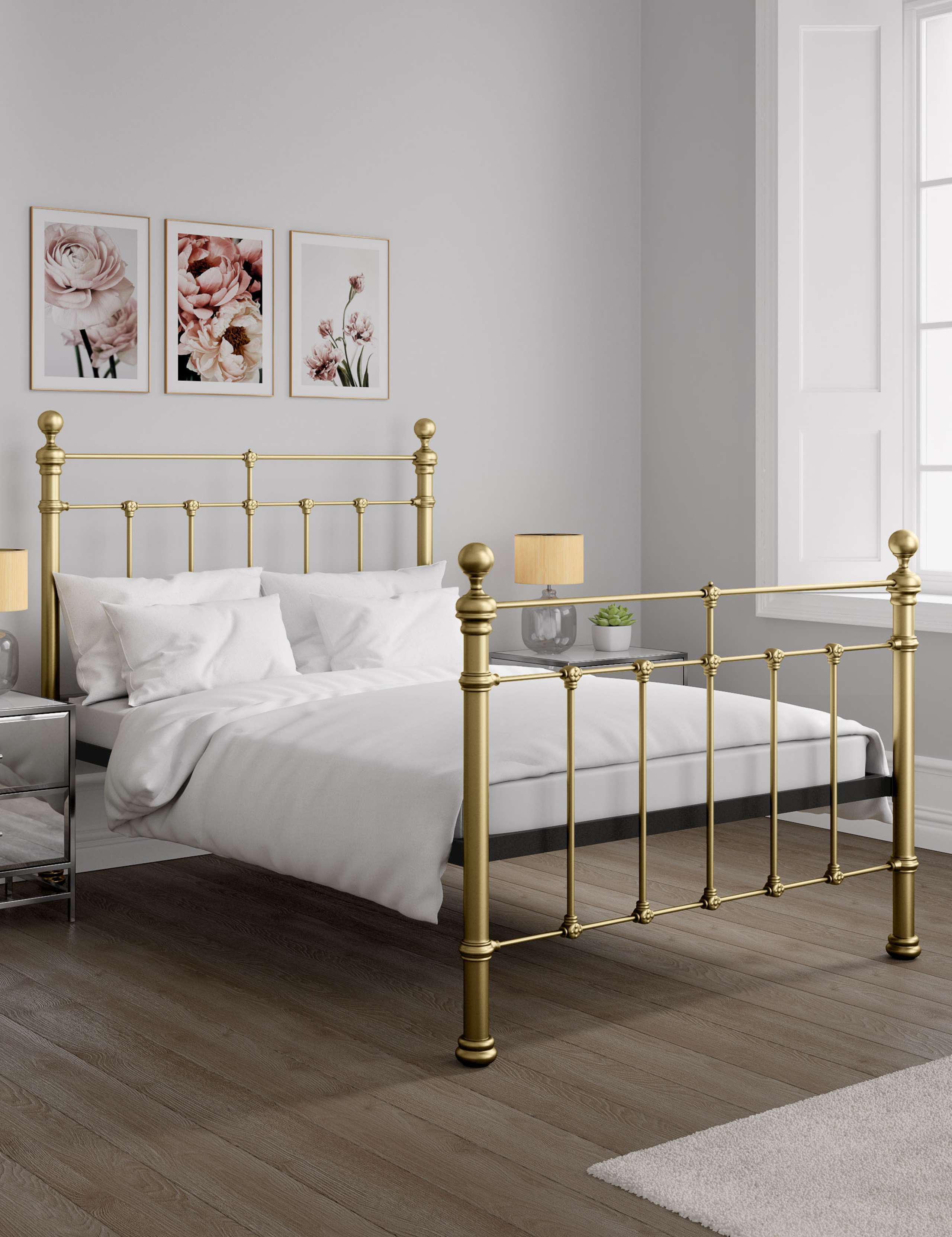 Castello Bed 2 of 10