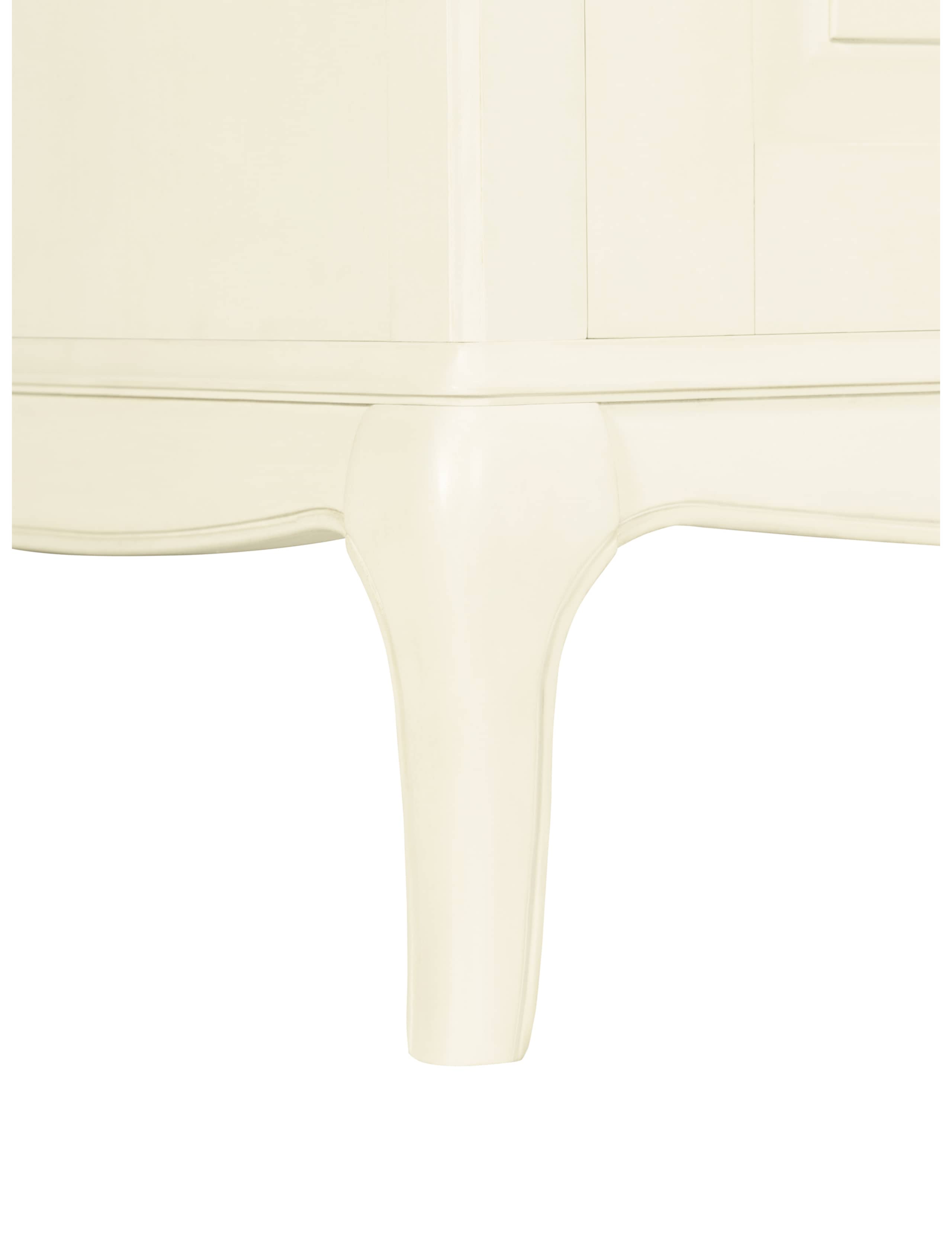 Marie Wide Wardrobe 6 of 7