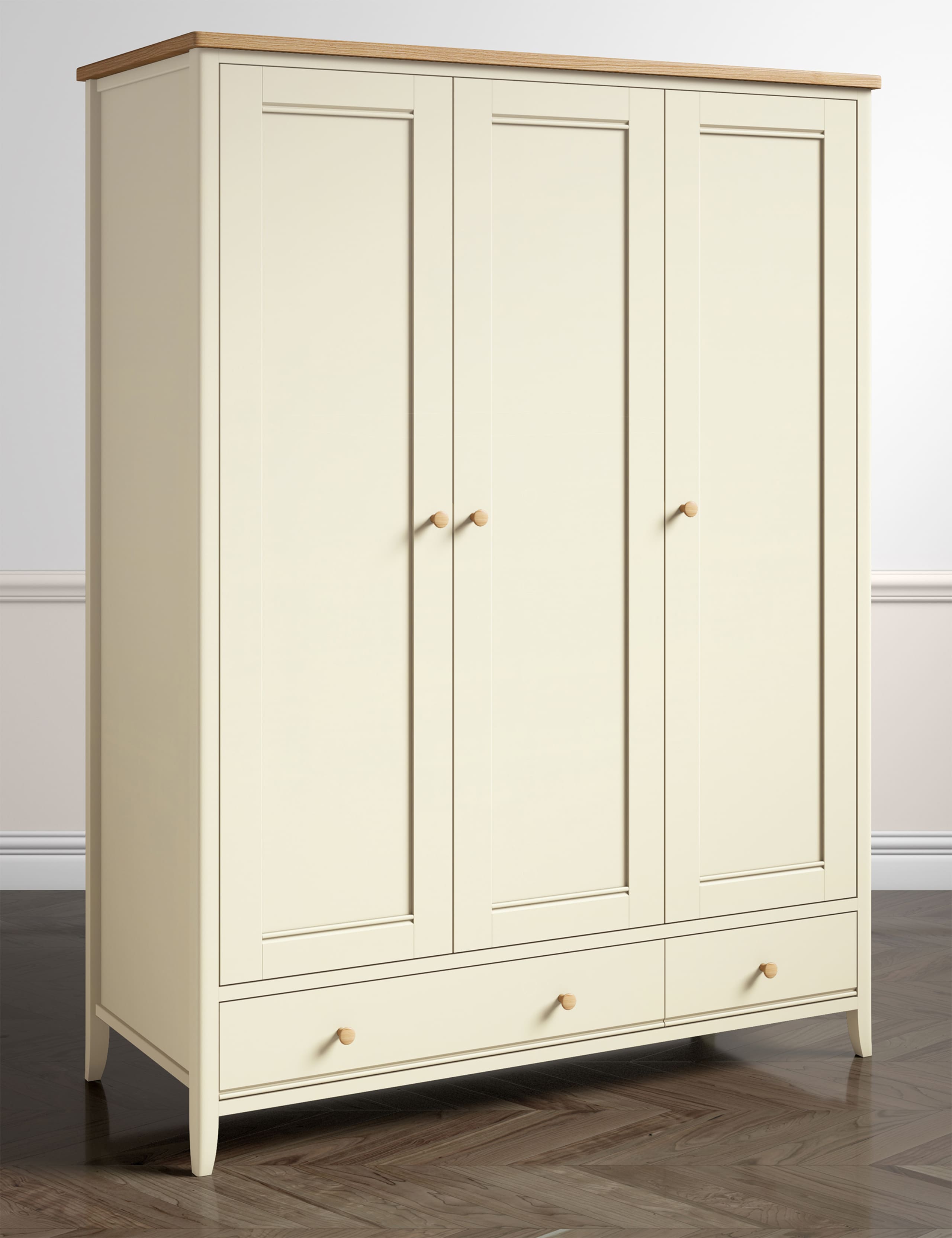 Winchester Triple Wardrobe 1 of 9